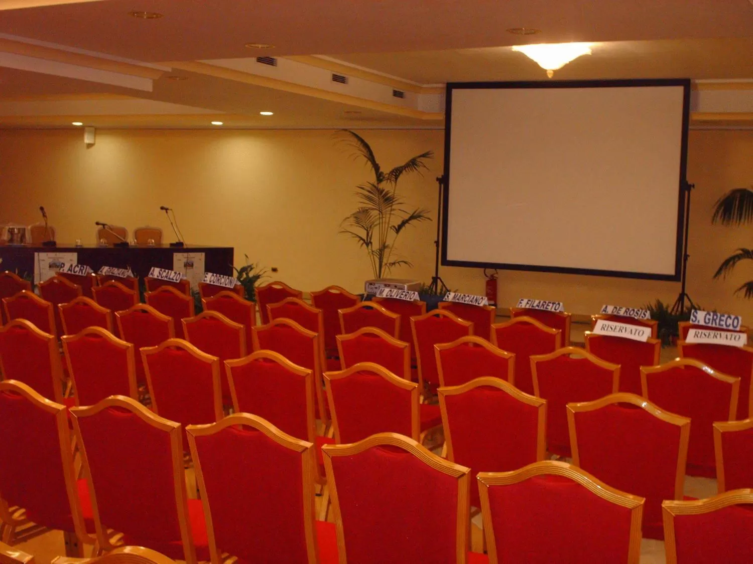 Business facilities in Hotel Roscianum Welness SPA