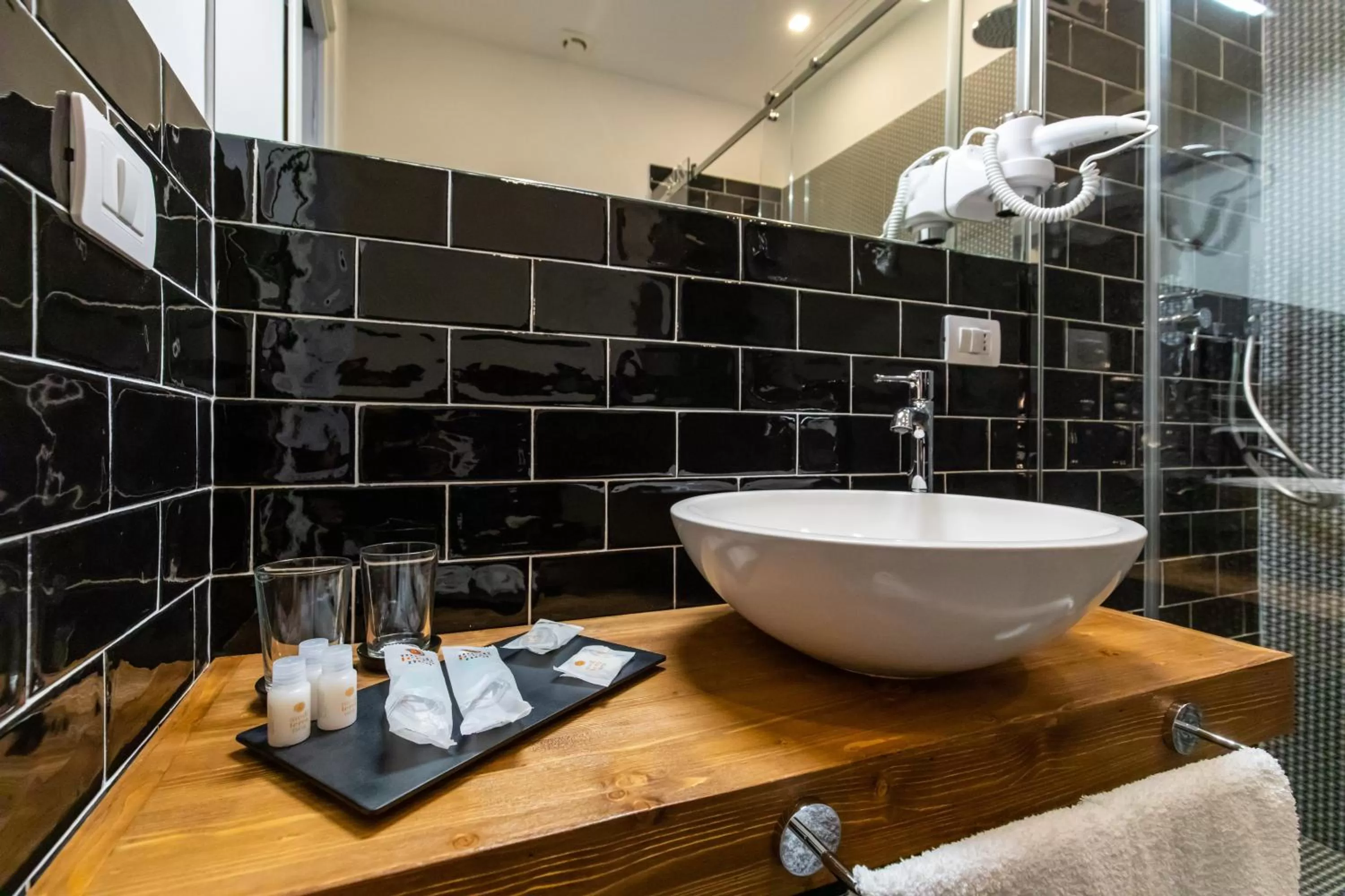 Toilet in Santa Chiara Inn