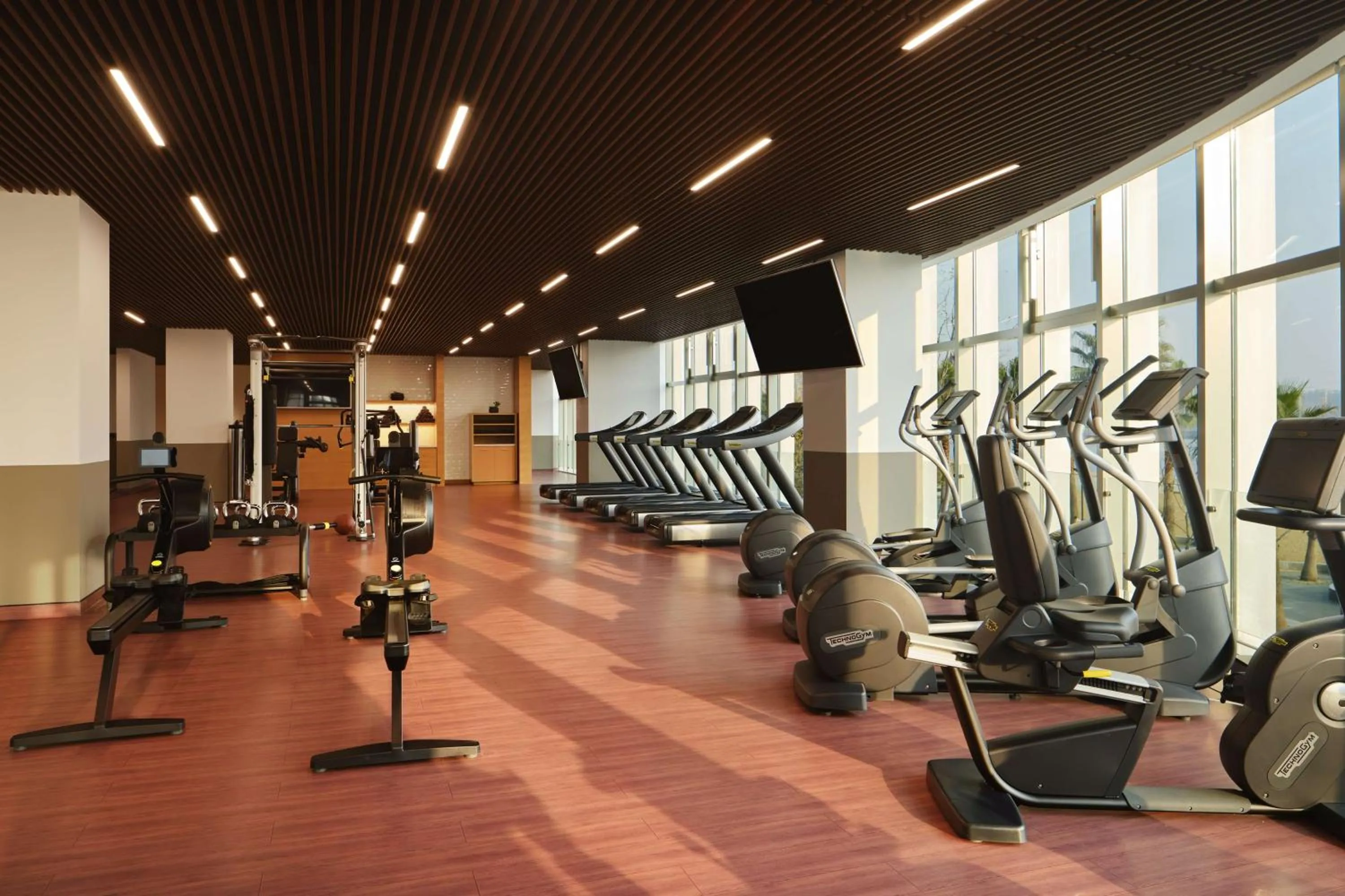 Fitness centre/facilities in Canopy By Hilton Hangzhou Jinsha Lake
