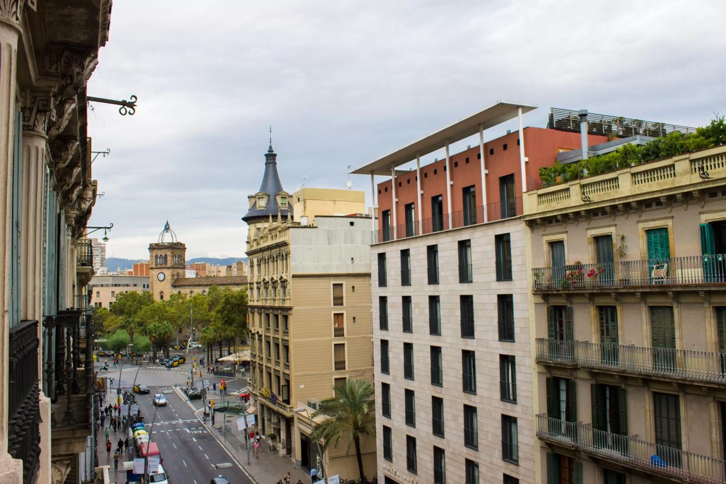 Facade/entrance in Atlantis by Atbcn