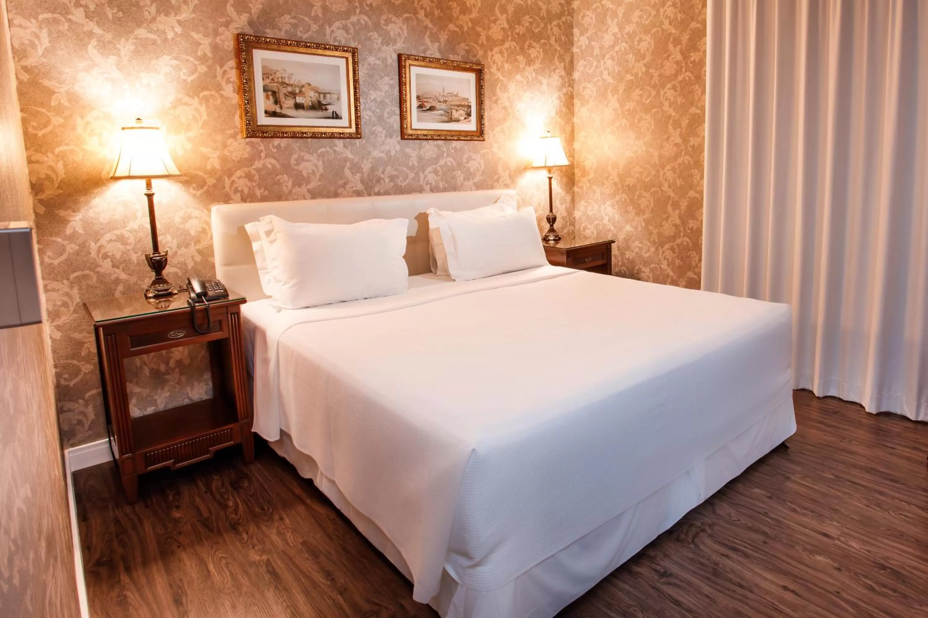 Bed in Sofistic Hotel