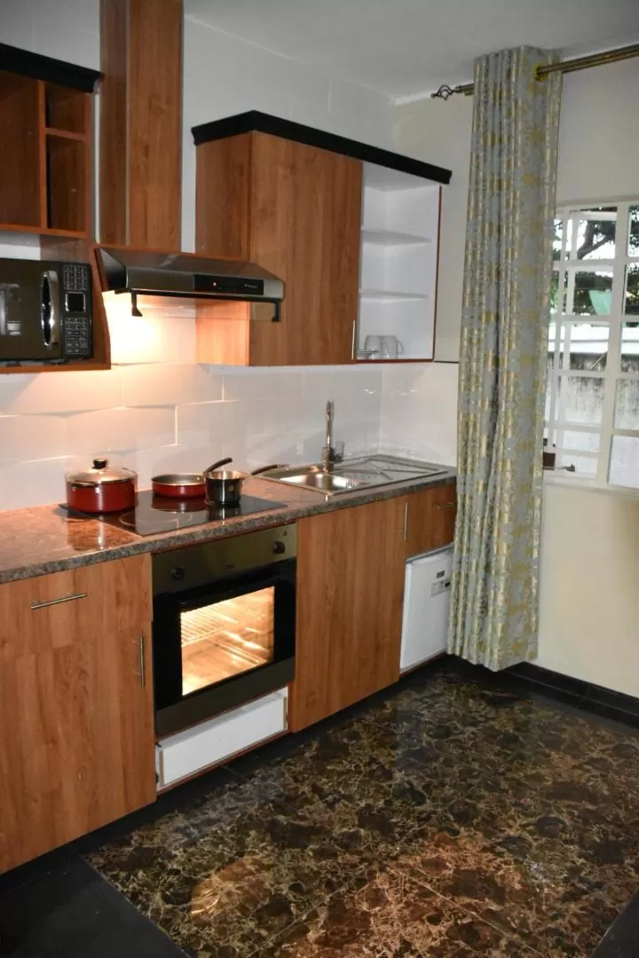Kitchen or kitchenette, Kitchen/Kitchenette in Annavilla7 Lilongwe Aparthotel