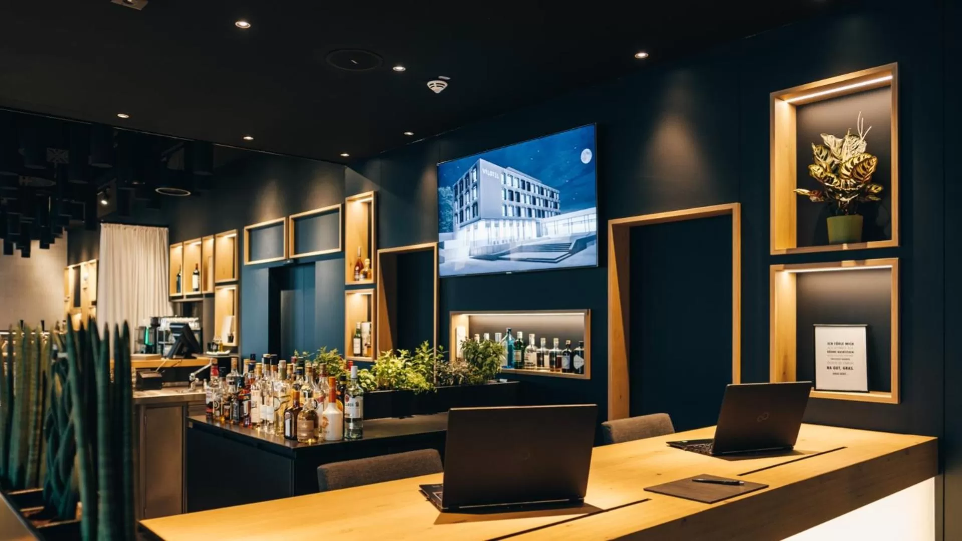 Lobby or reception in VILOTEL - Hotel & Restaurant