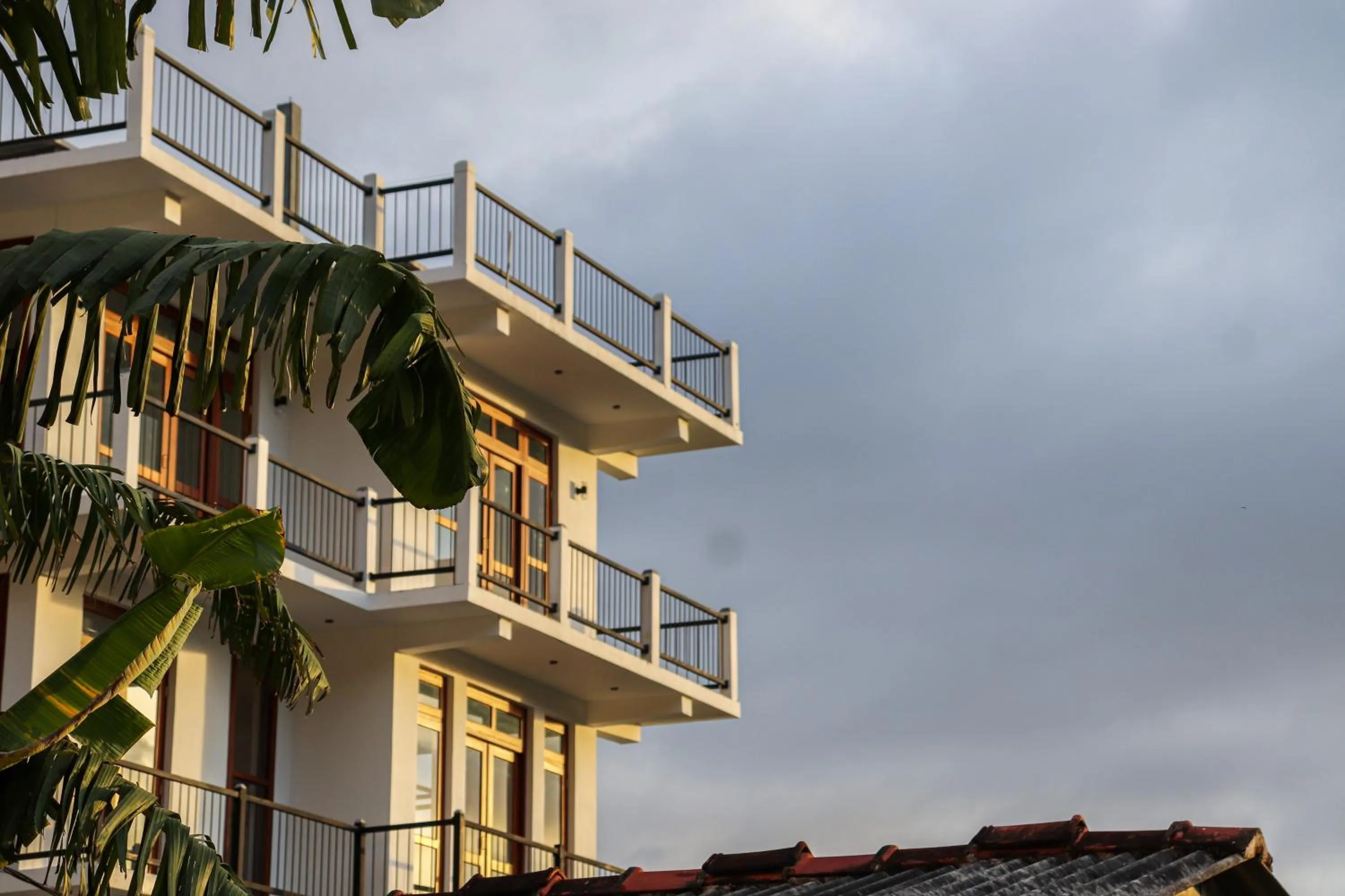 Property building in Hanthana House