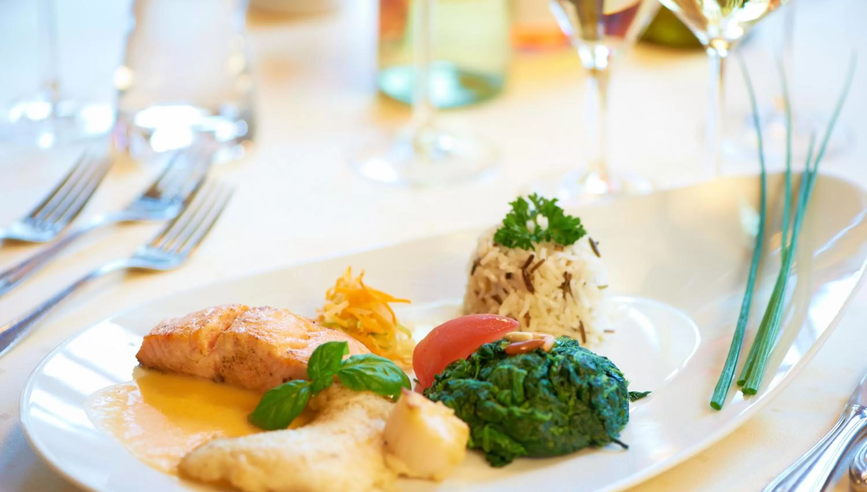 Food and drinks in Hirsch Hotel