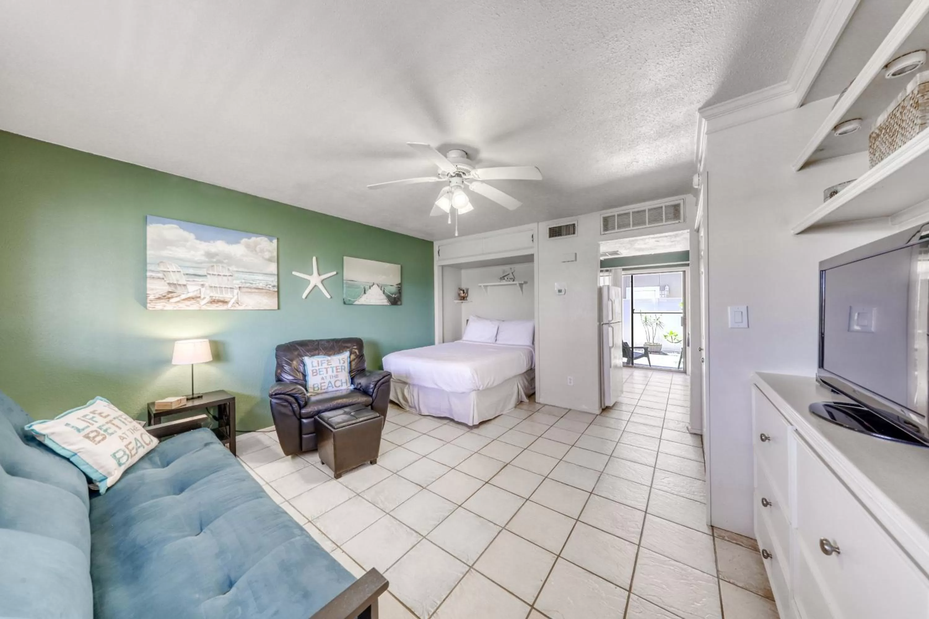 Seating Area in Sand Dollar #5