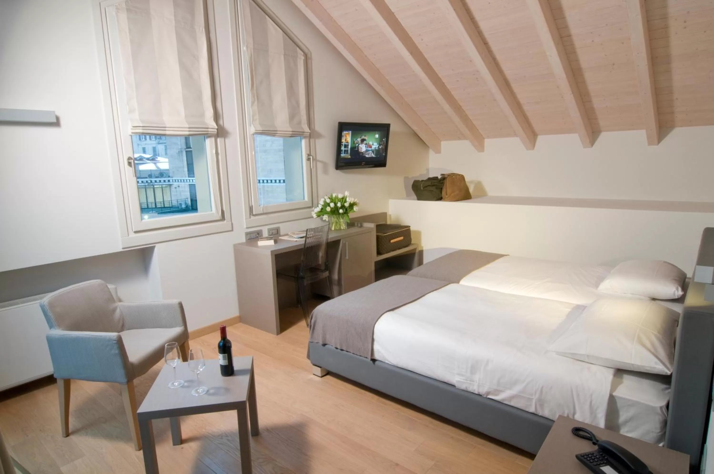 Photo of the whole room, Bed in Hotel Di Varese