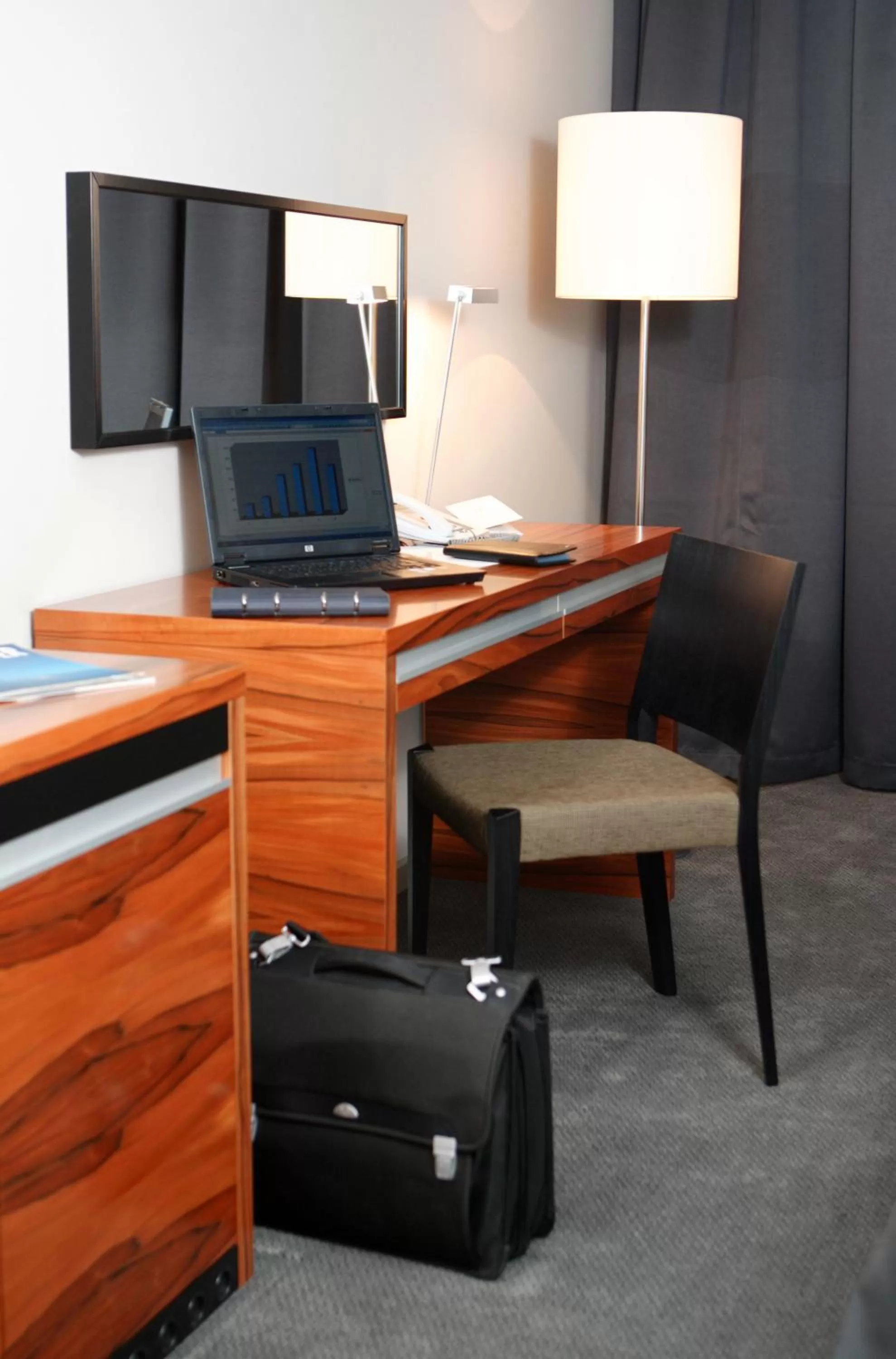 Standard Double or Twin Room in Hotel Atrium