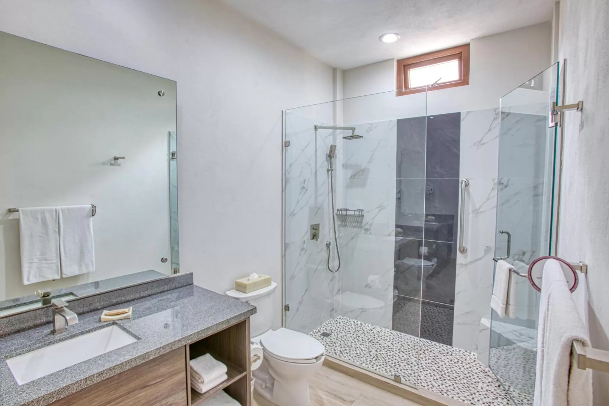 Bathroom in Casa Nicole Boutique Hotel