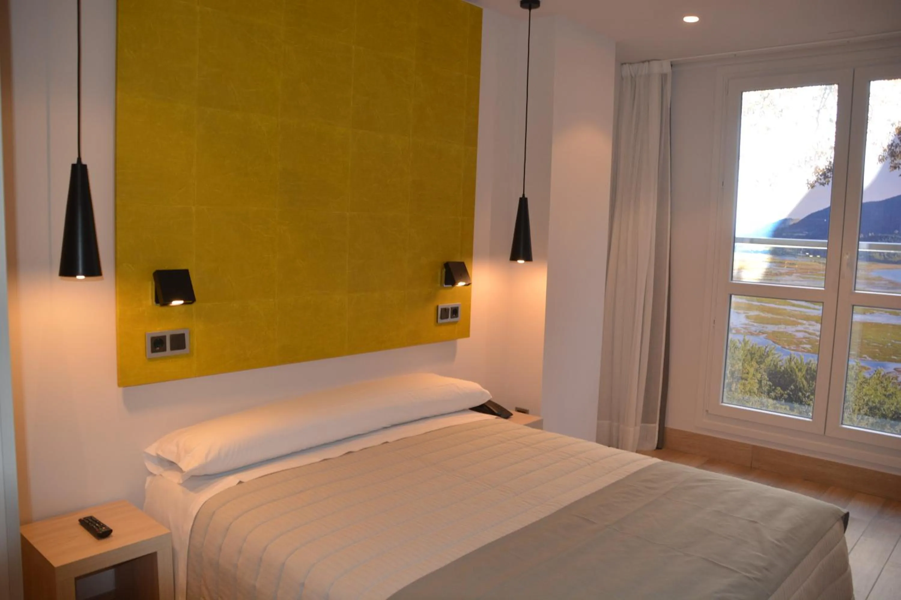 Day, Bed in Hotel Bilbao Plaza