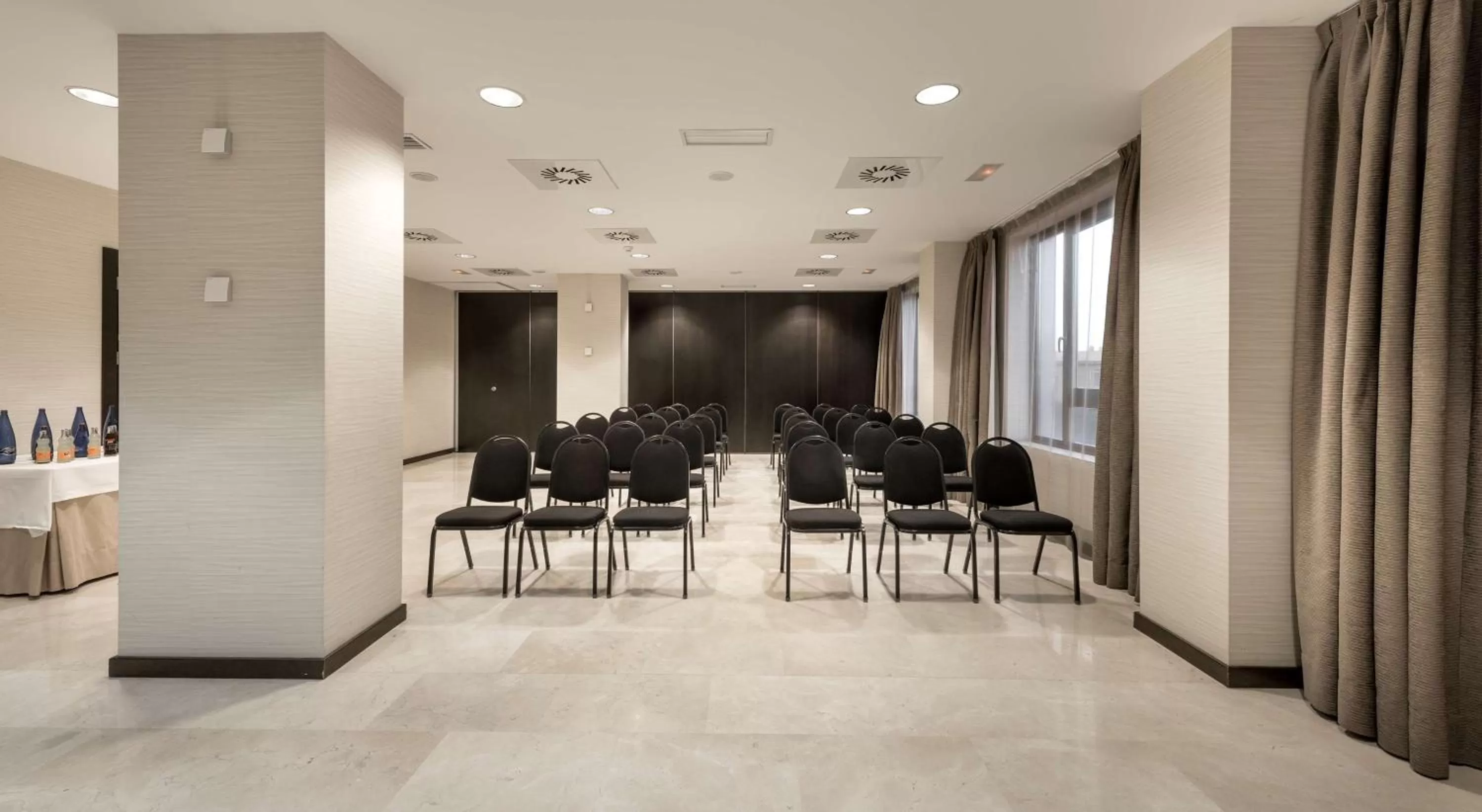 Meeting/conference room in NH Valladolid Bálago