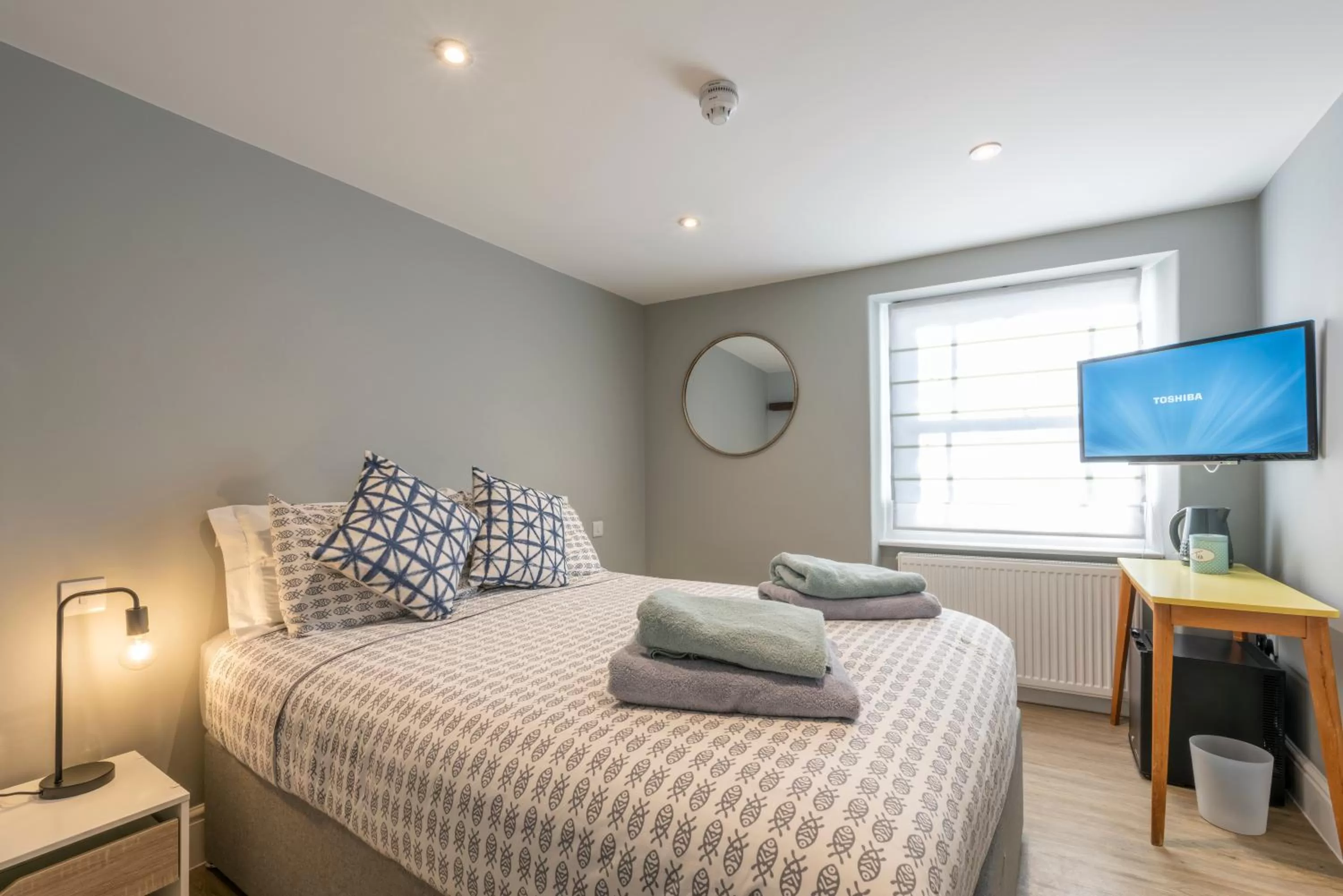 Bedroom, Bed in The Royal George