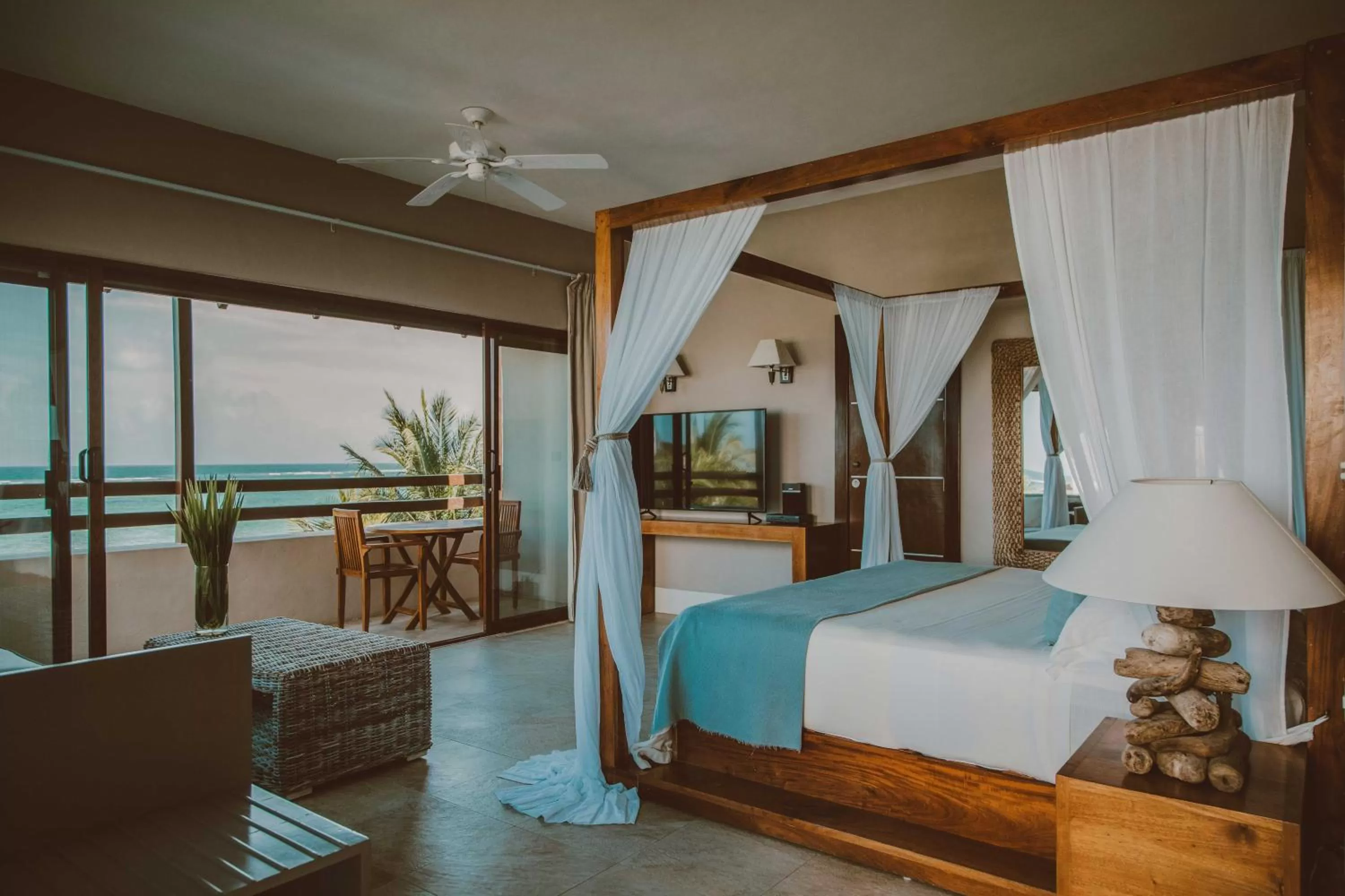 Photo of the whole room, Bed in Jashita Hotel