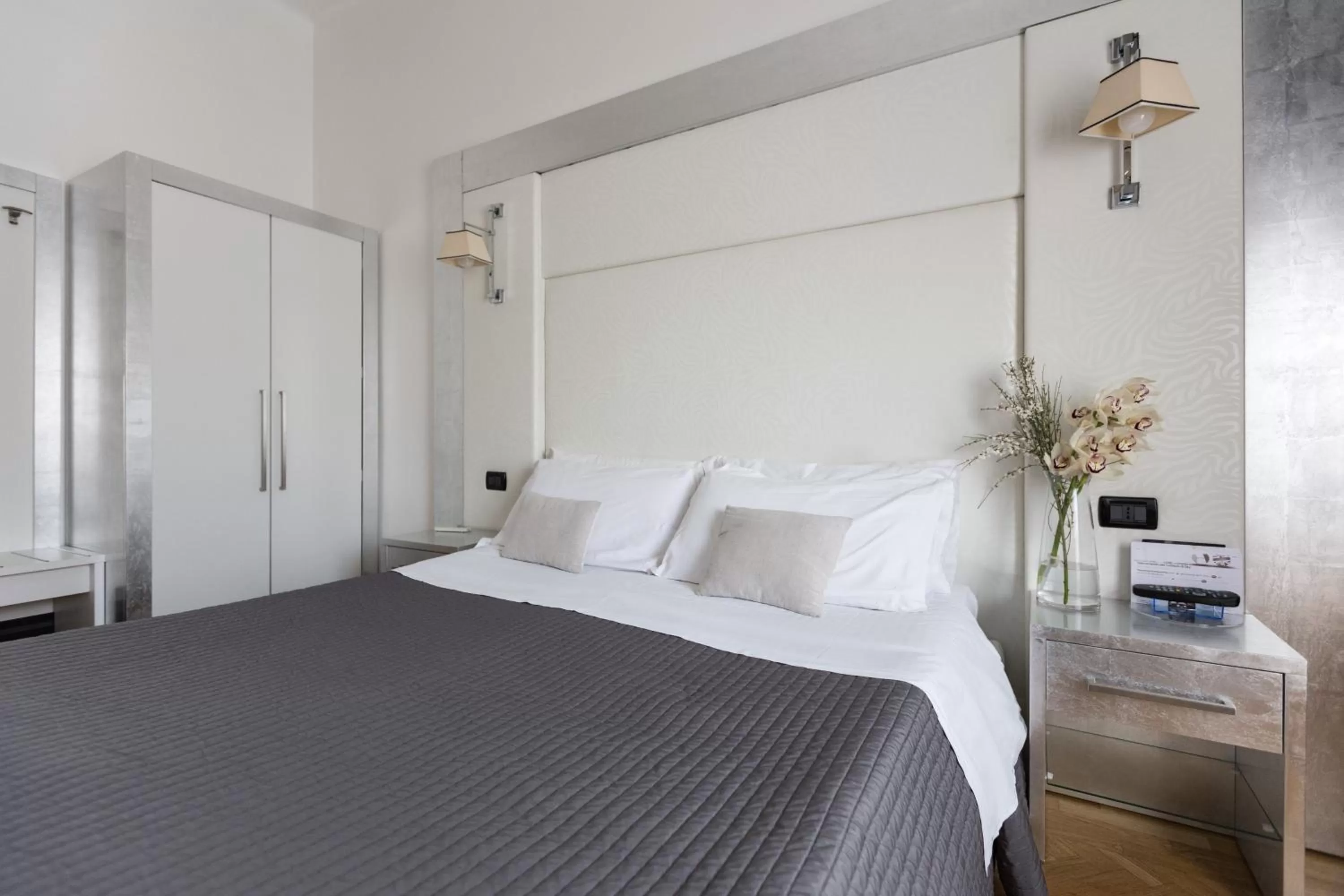 Photo of the whole room, Bed in Residenza Scipioni Luxury B&B