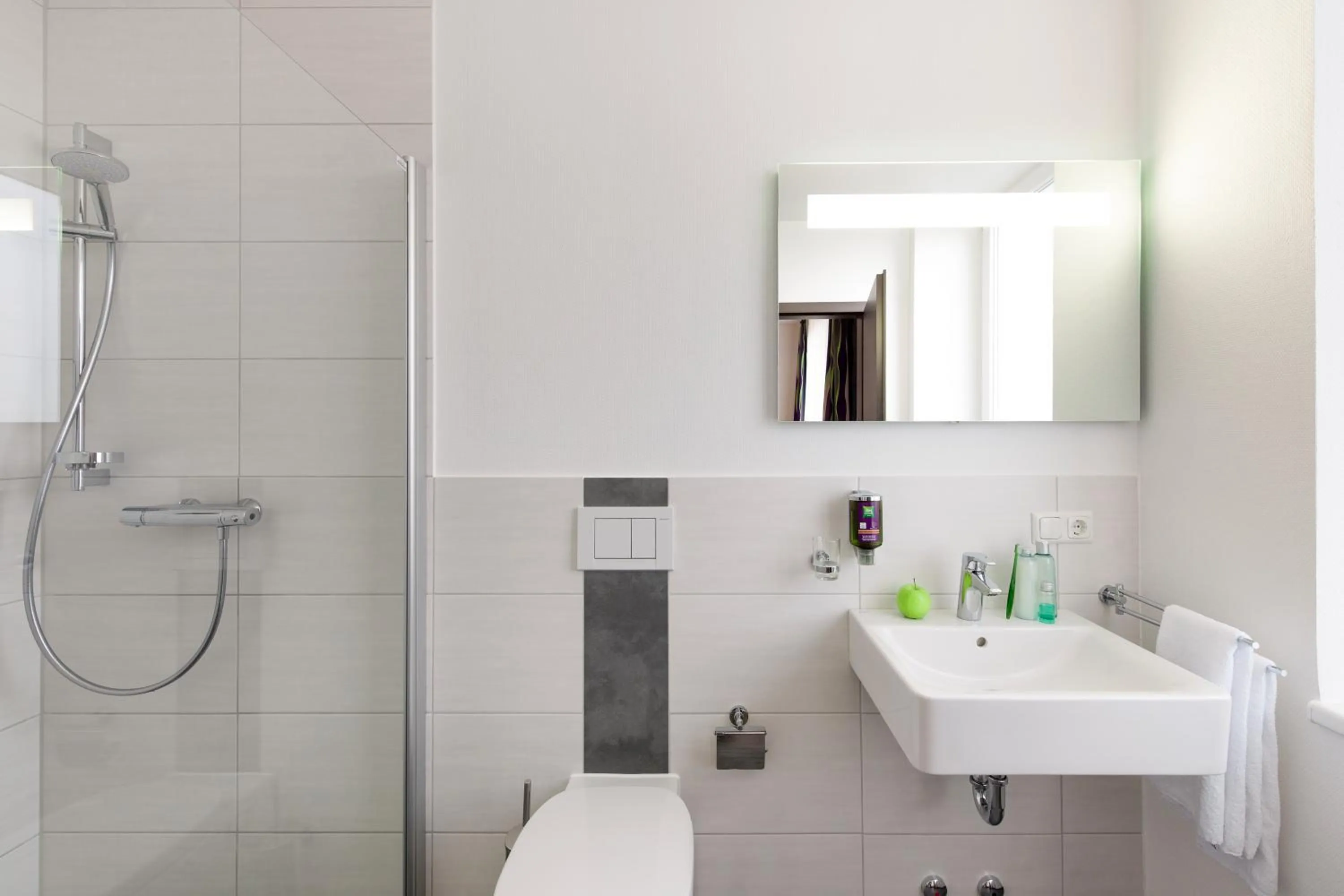 Bathroom in ibis Styles Arnsberg - Neheim
