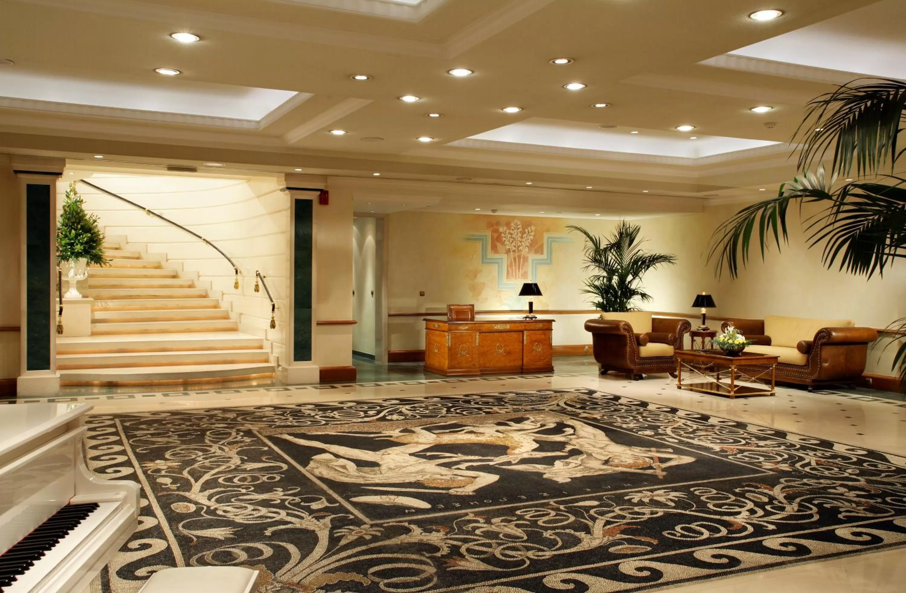 Lobby or reception in Royal Olympic Hotel