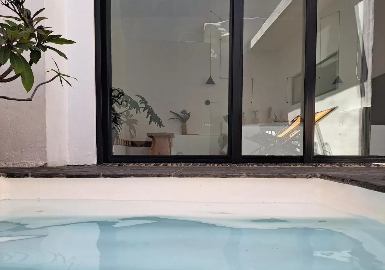 Patio, Swimming Pool in Casa de las Flores - Hotel Boutique Lanzarote