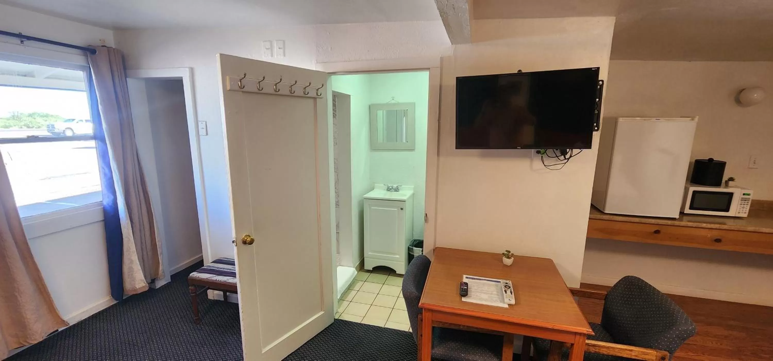 Shower in Rose's Motel