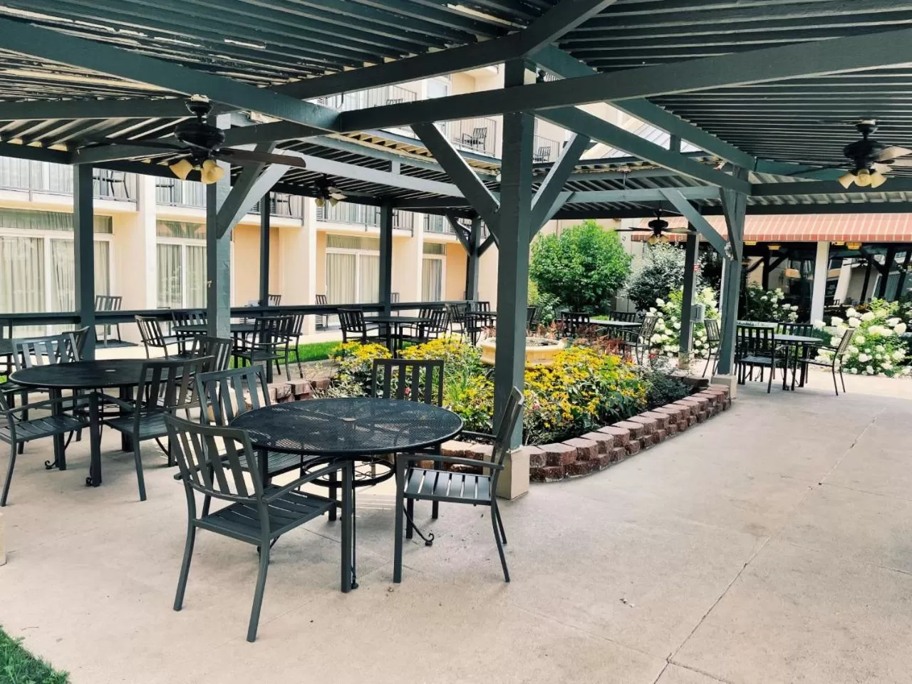 Inner courtyard view in Wyndham Garden Warsaw