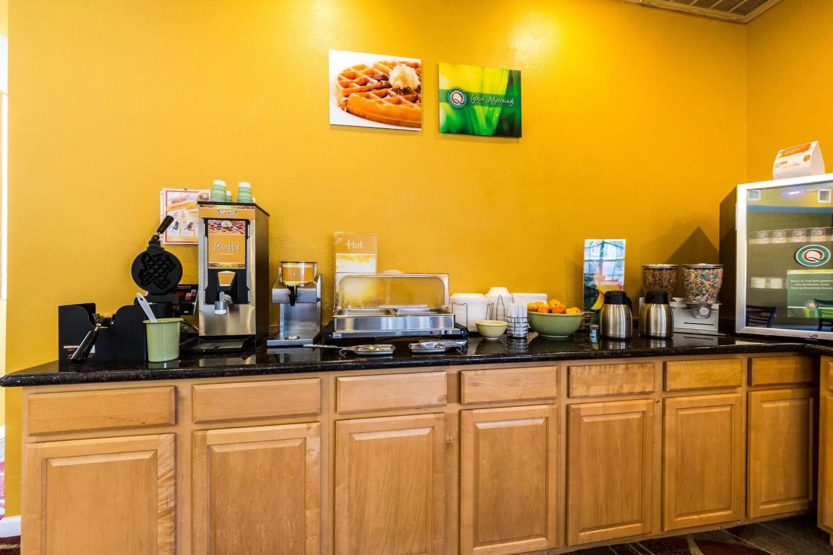 Restaurant/places to eat in Quality Inn University near Downtown