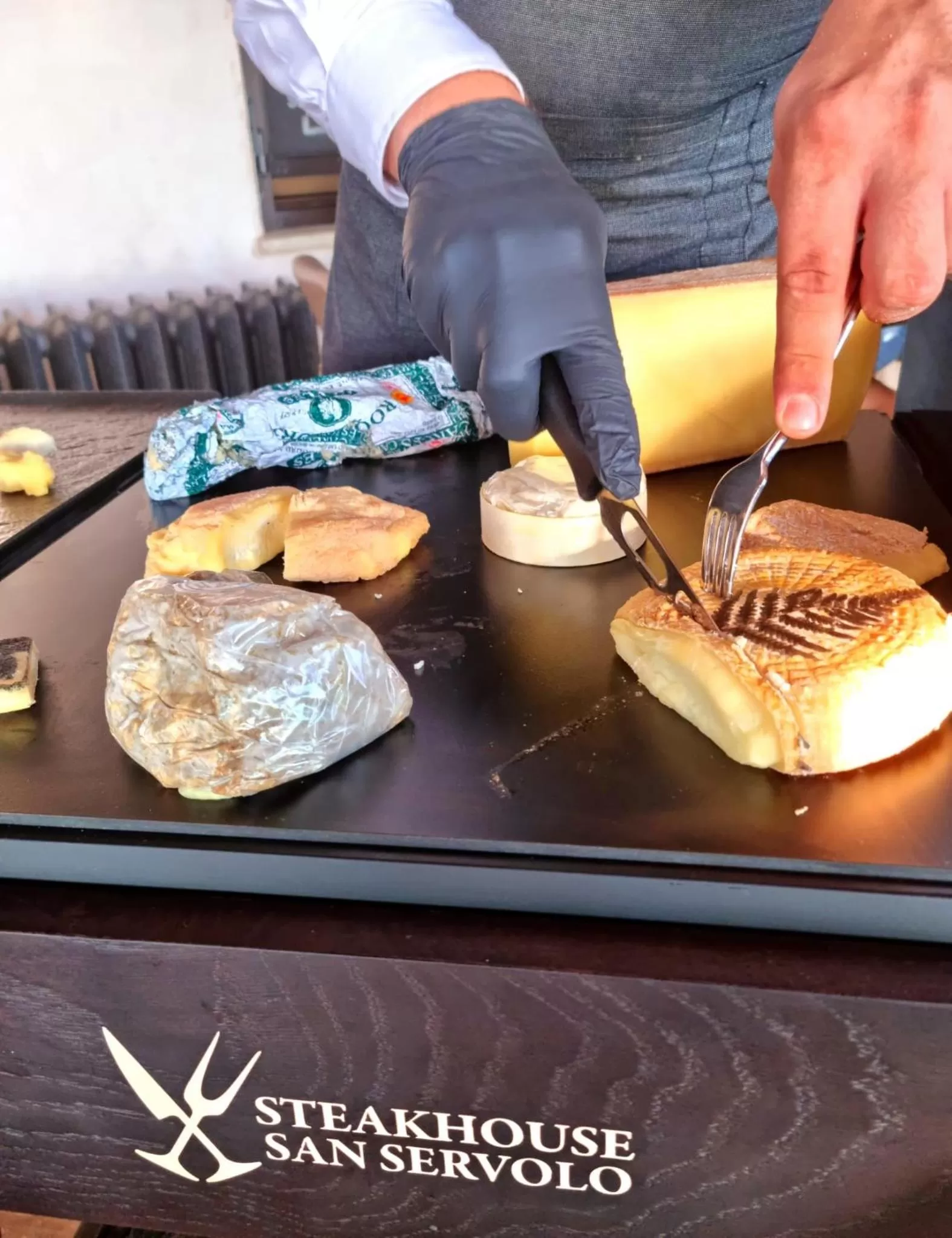 Restaurant/places to eat in San Servolo Wellness Rooms - Adults Only