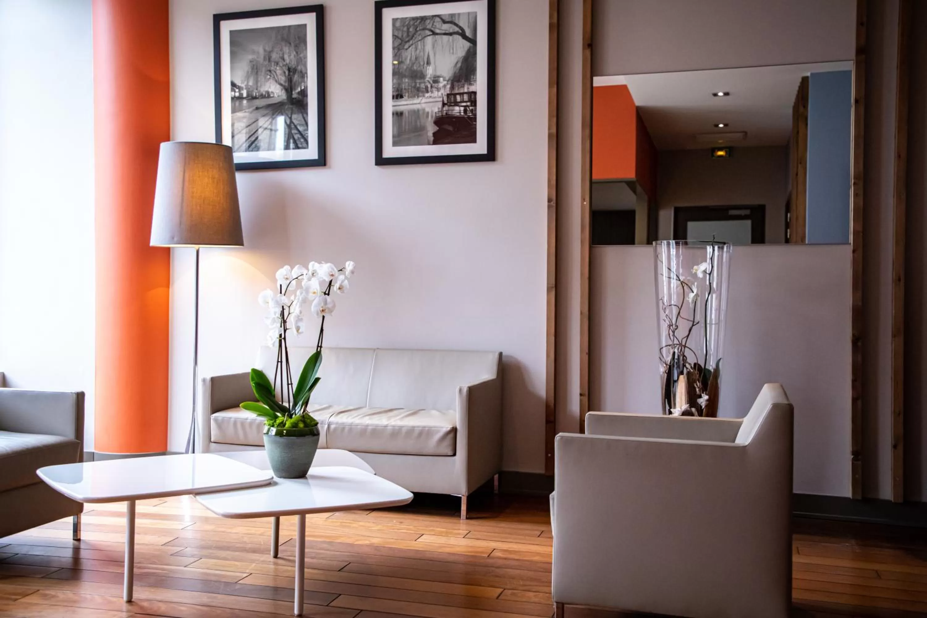 Living room in Adonis Lyon Dock Ouest