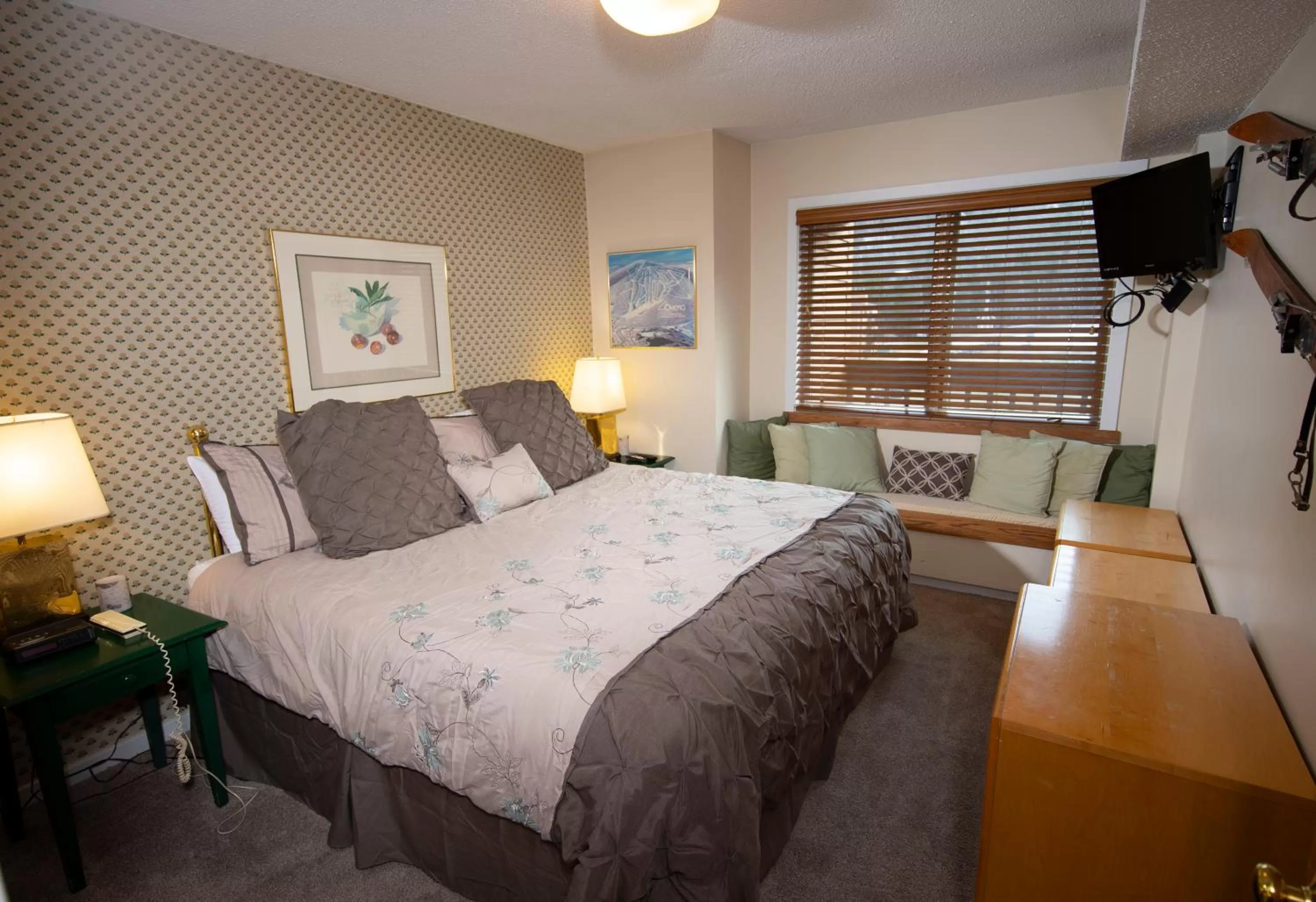 Bed in Mountain Lodge at Okemo