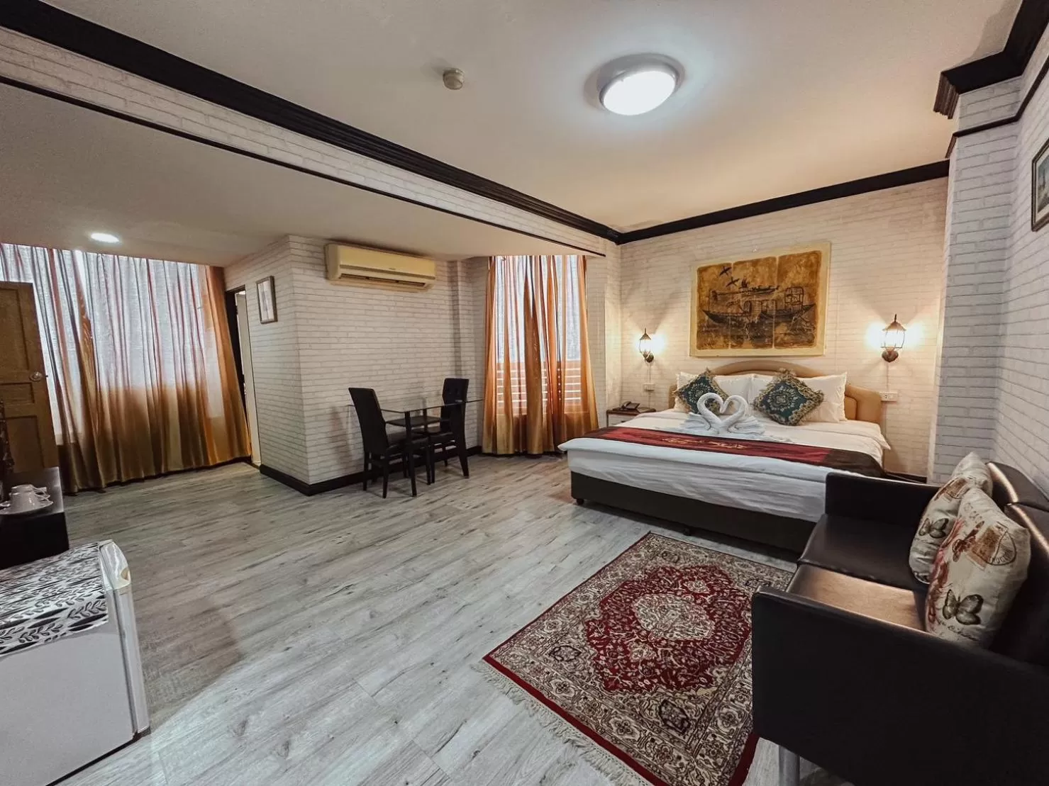 Bed in Hotel De Khuvieng