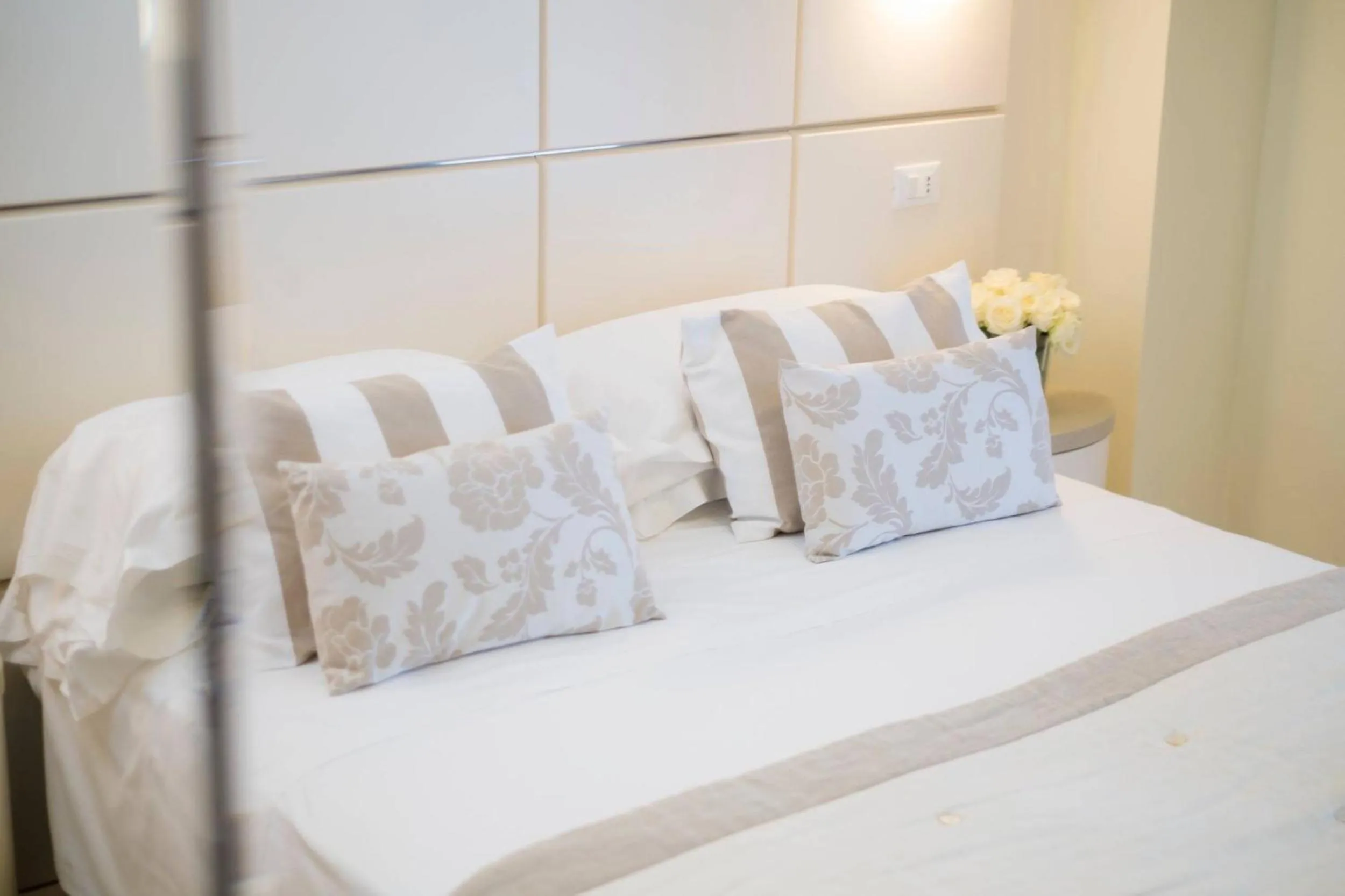 Bedroom, Bed in Hotel Mon Cheri