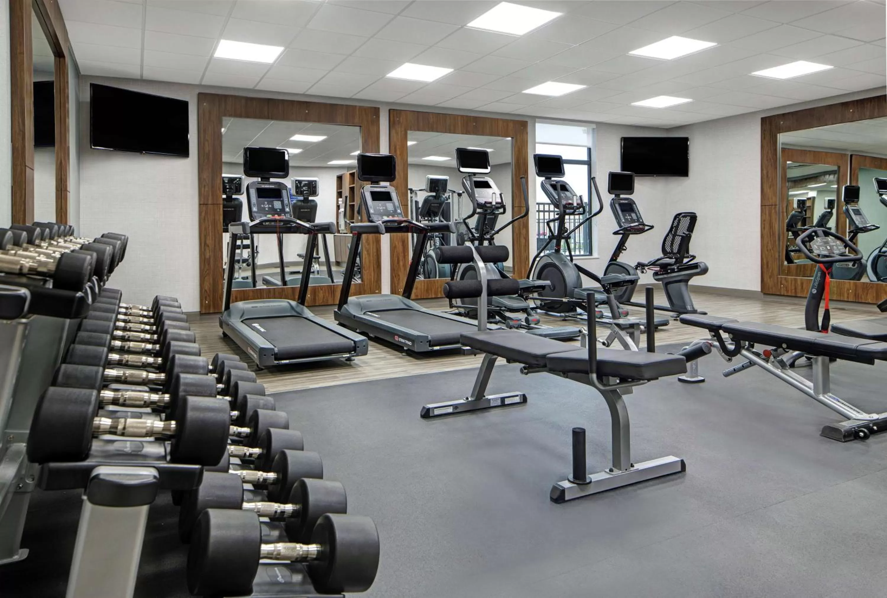 Fitness centre/facilities in Hampton Inn Weslaco