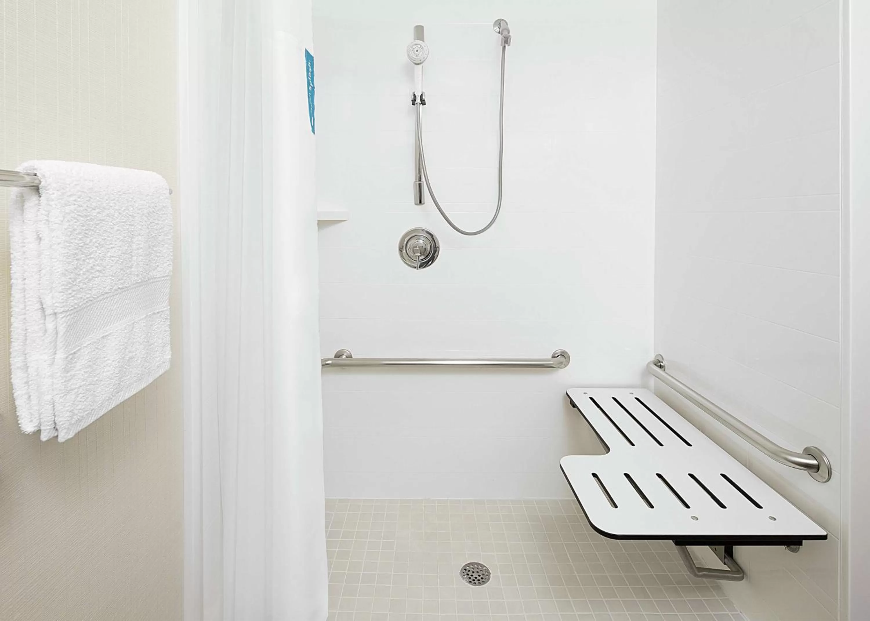 Bathroom in Hampton Inn Dallas Irving Las Colinas