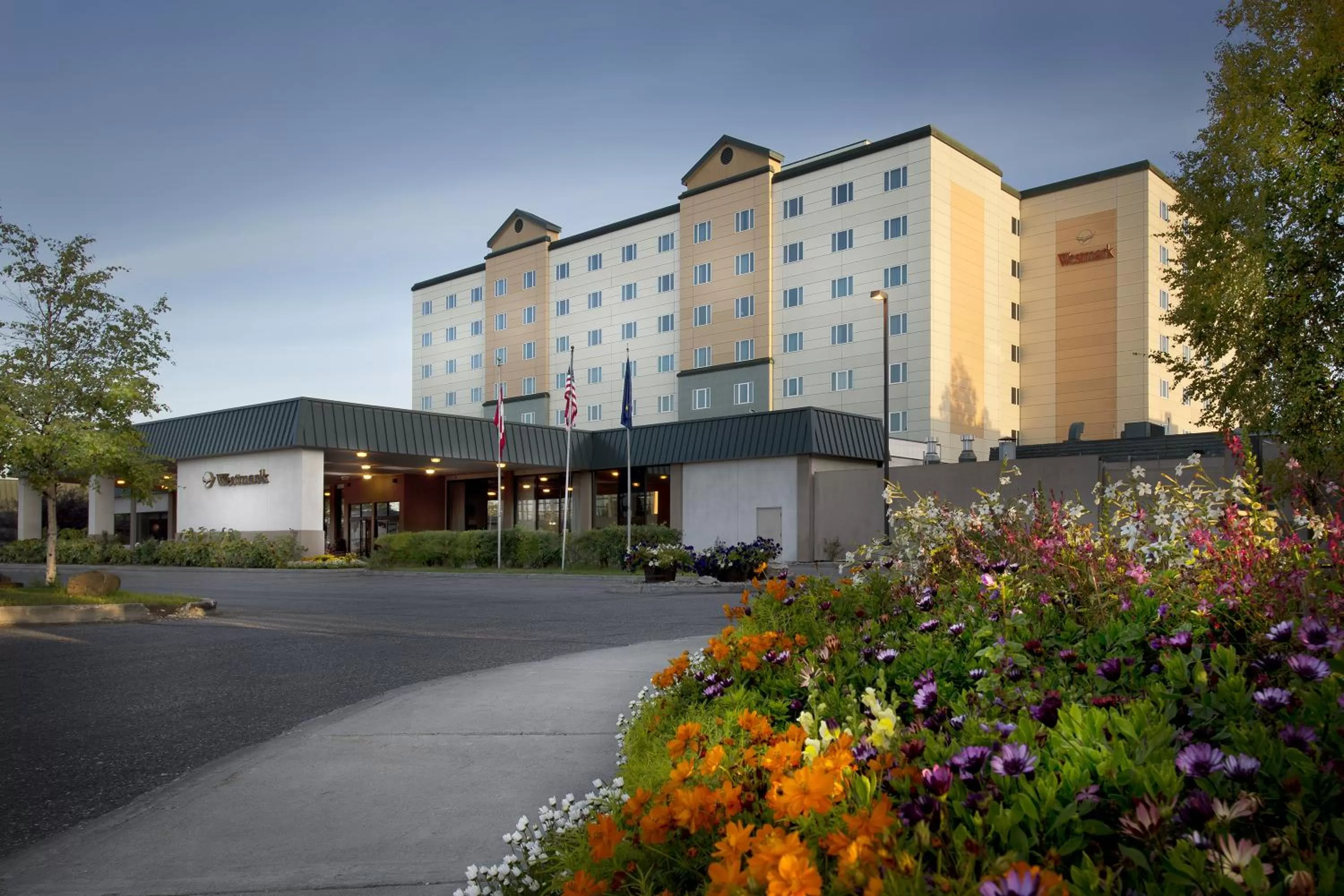 Facade/entrance in Westmark Fairbanks Hotel and Conference Center