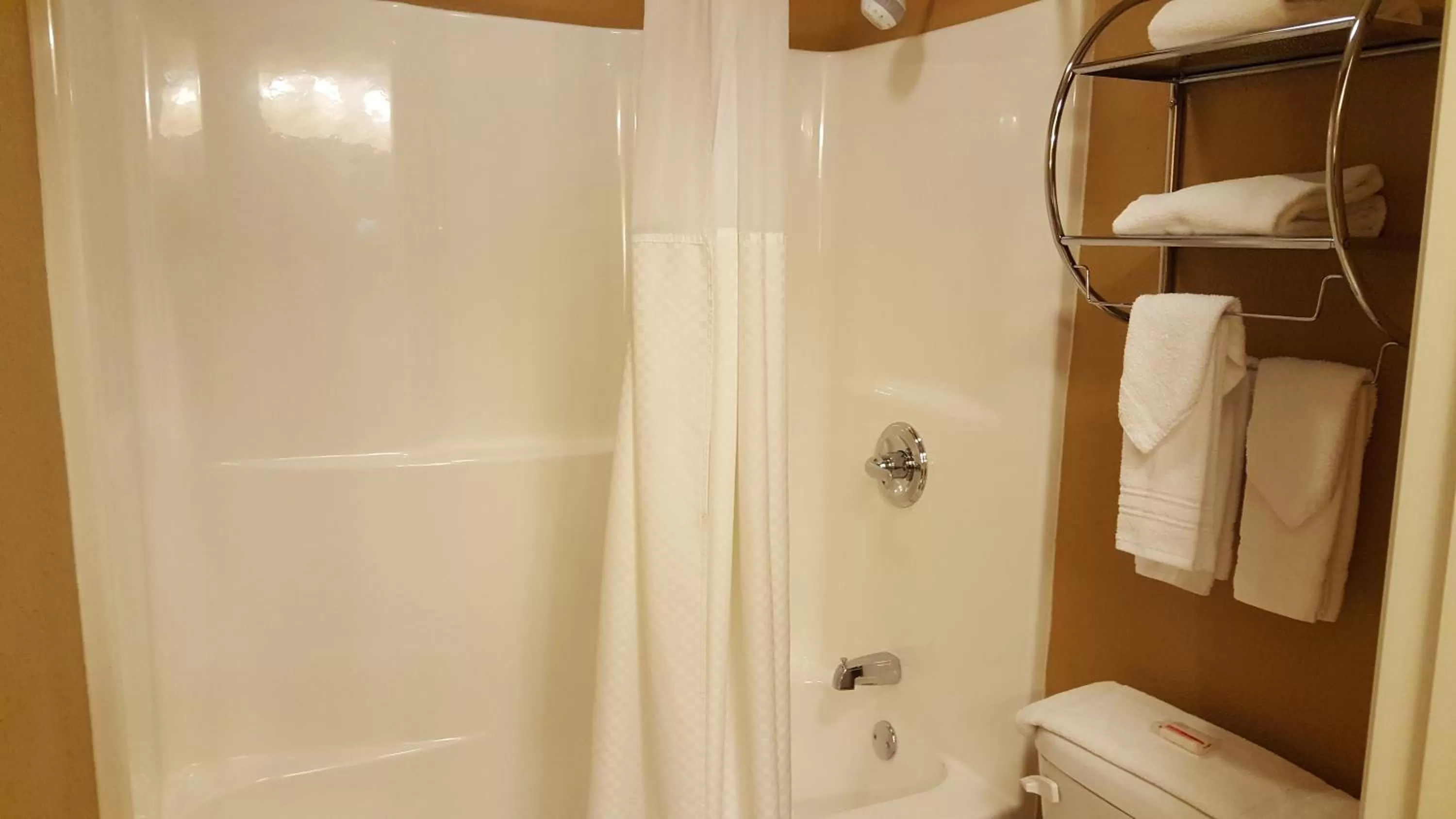 Bathroom in Days Inn by Wyndham Central City