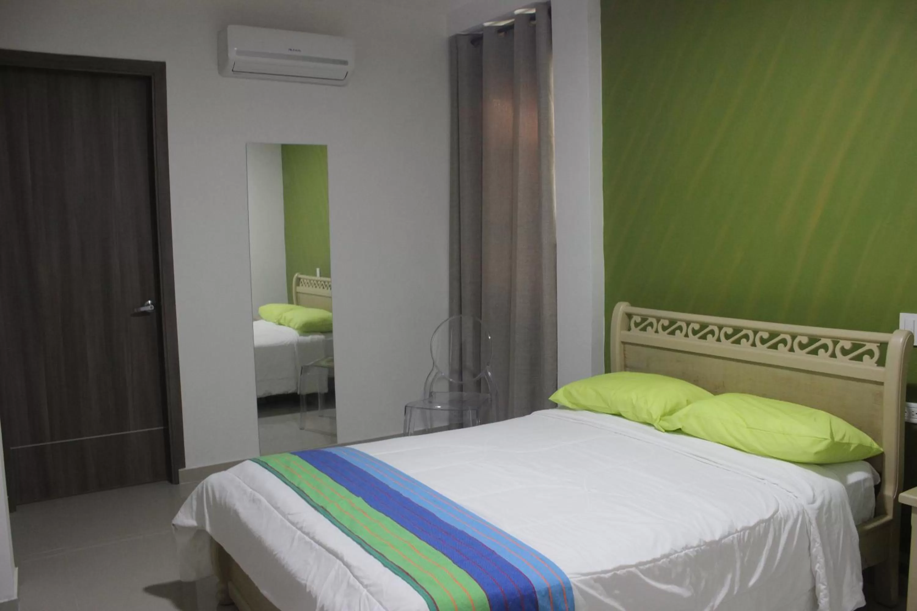 Bed in Hotel Emerawaa