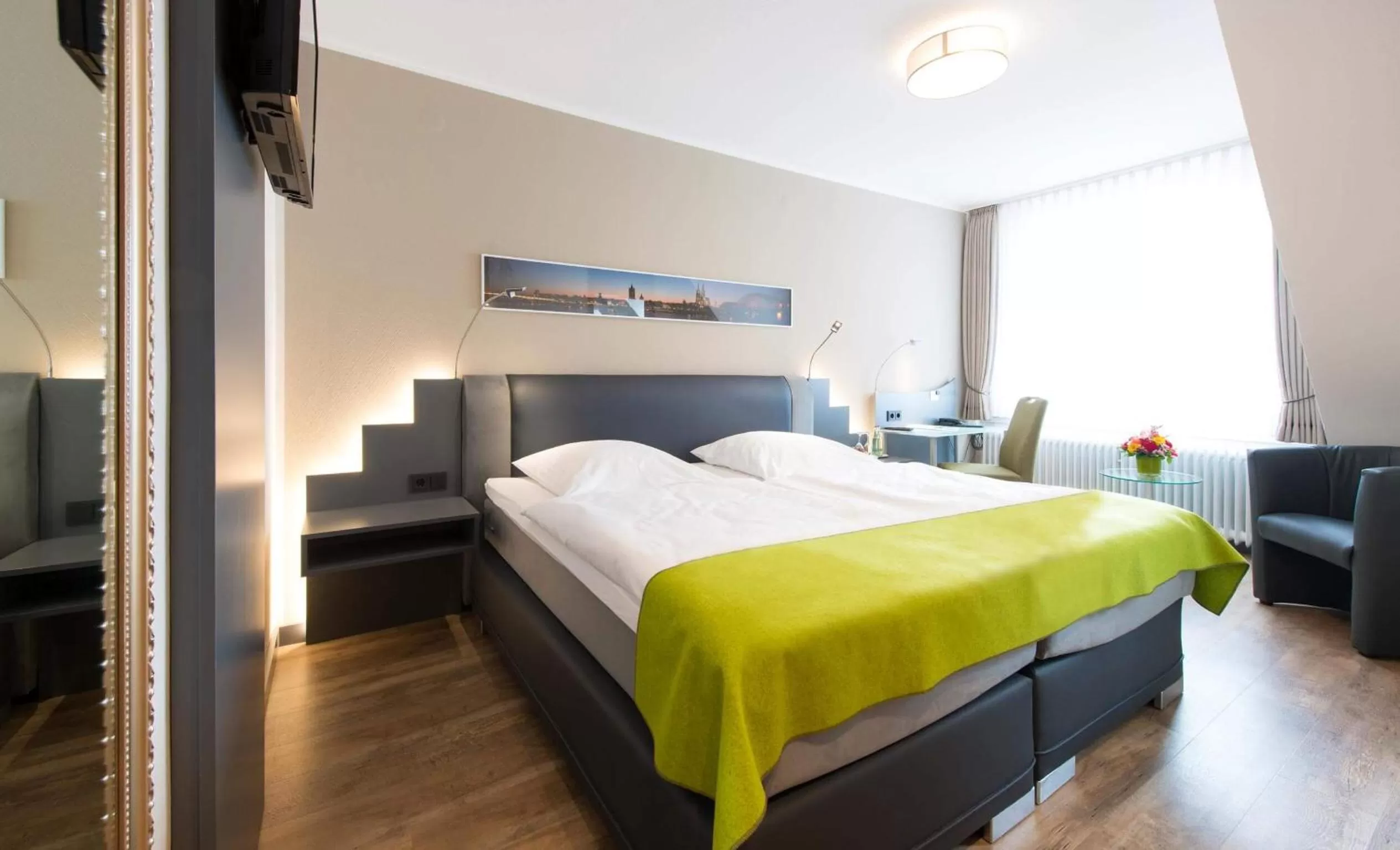 Photo of the whole room, Bed in Hotel am Markt