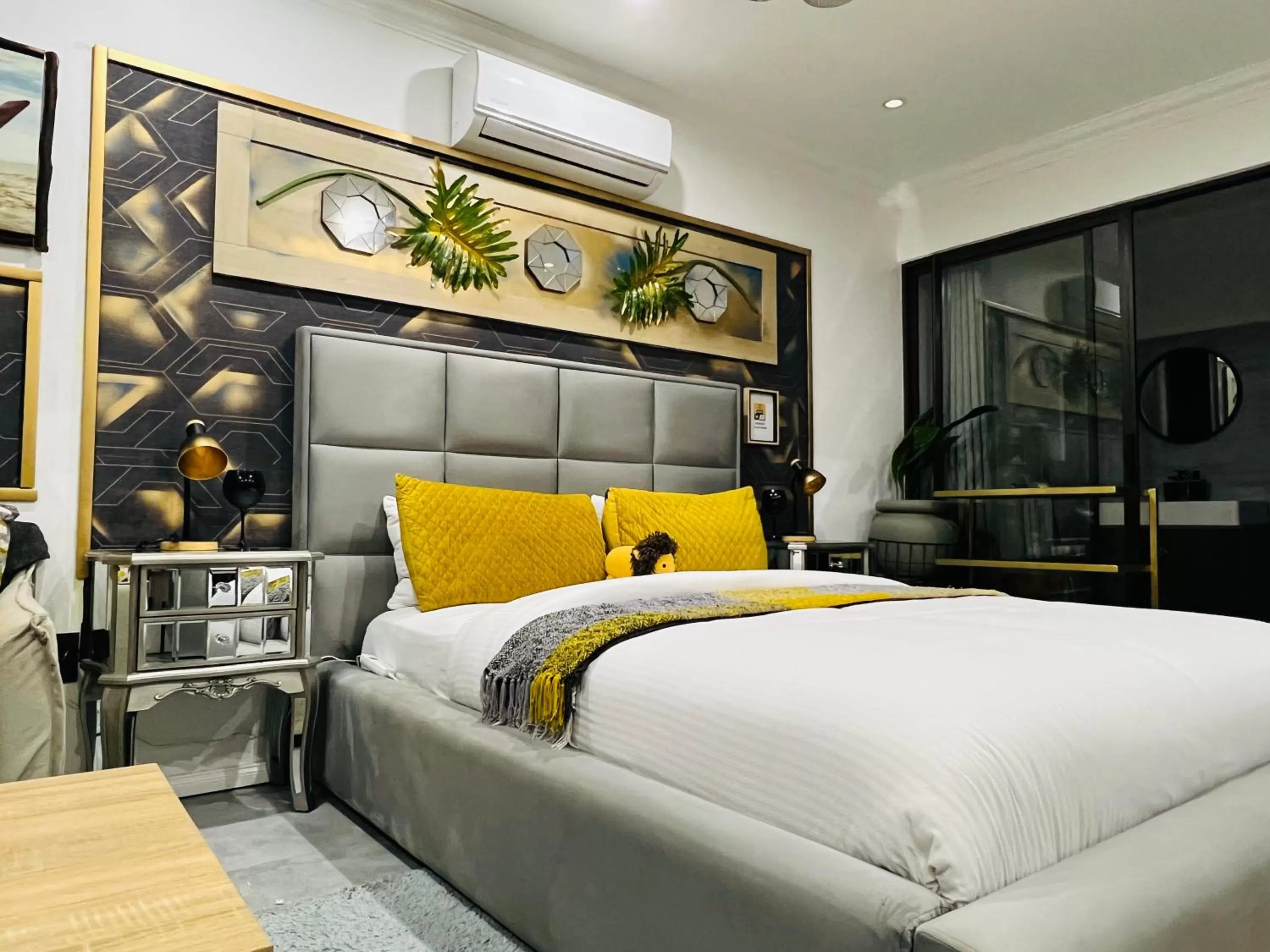 Bed in 24 On Basil Inventive suites