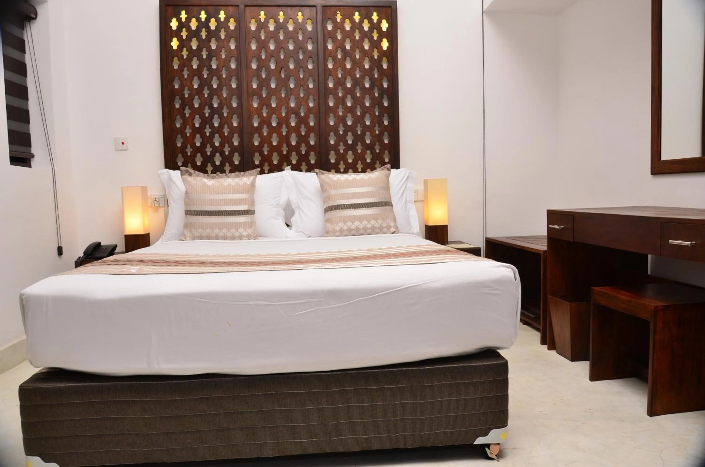 Bedroom, Bed in 56 by Deco - Galle Fort