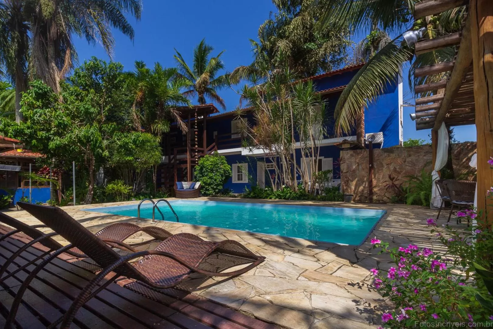 Swimming pool in Estrela do Mar Paraty