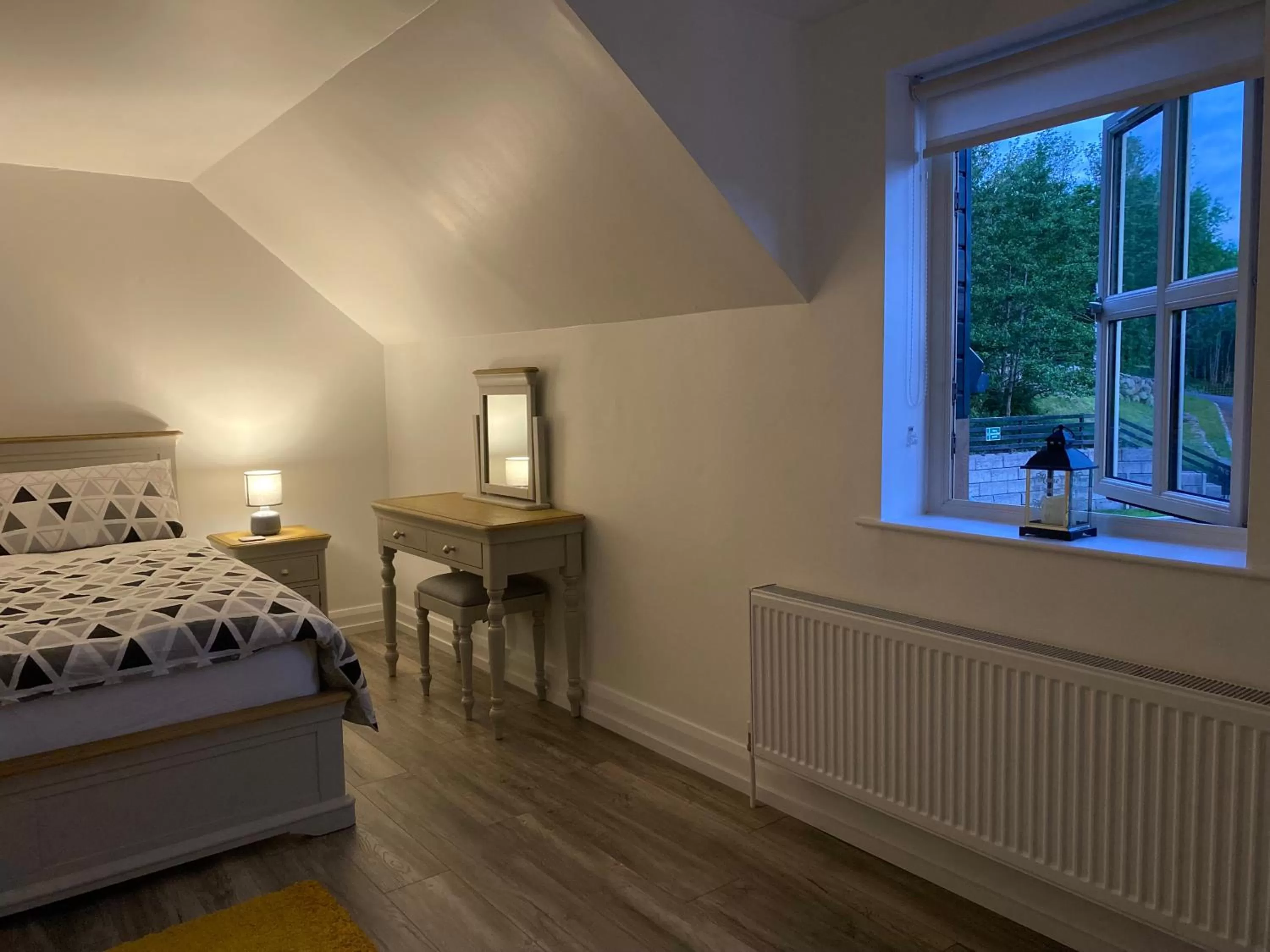 Bedroom in Rostrevor Valley Holiday Park Rooms with Hot tub and car service