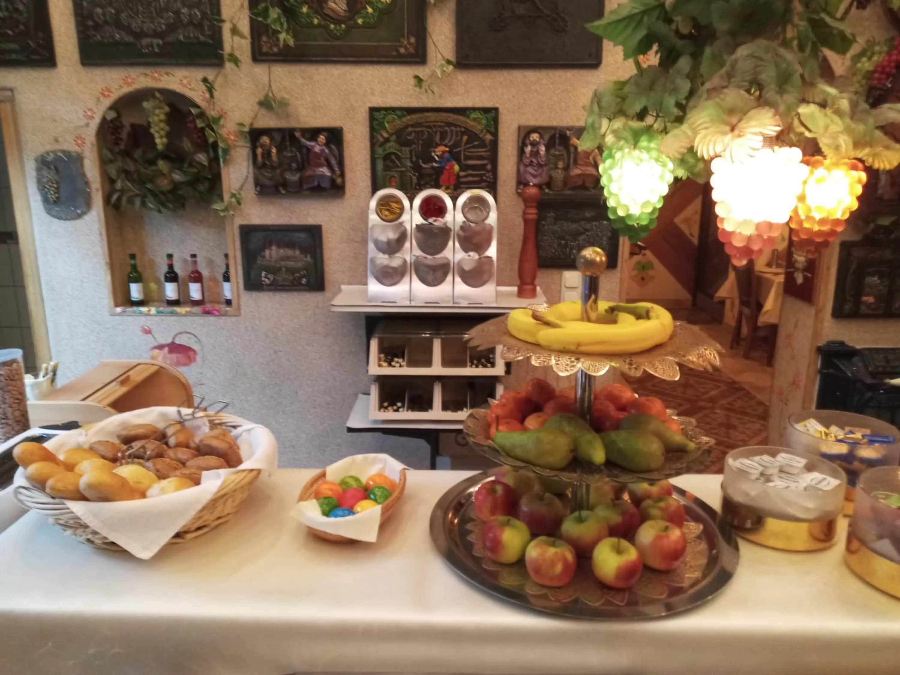 Breakfast, Food in Central Hotel