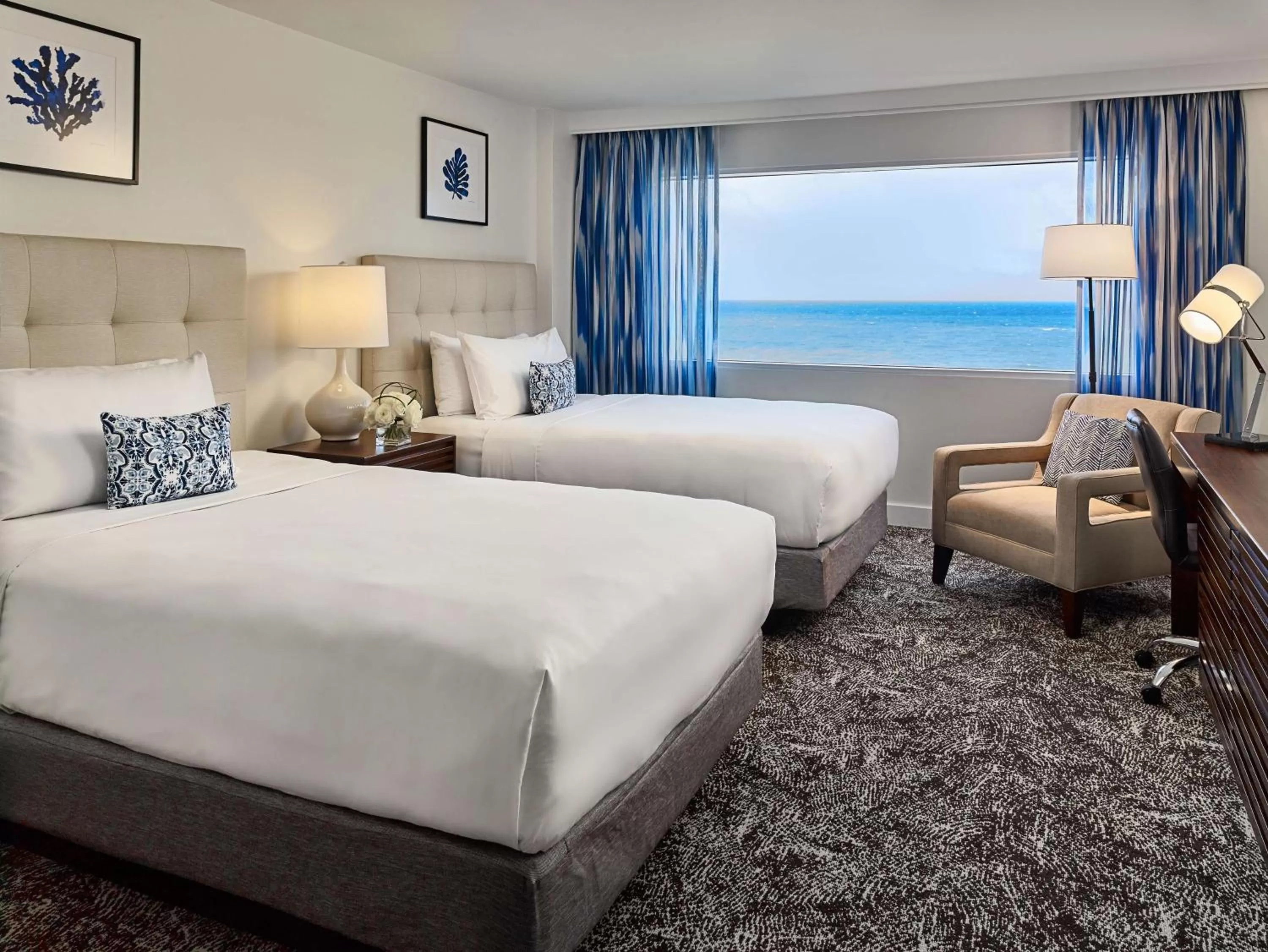 Photo of the whole room, Bed in Sonesta Fort Lauderdale Beach