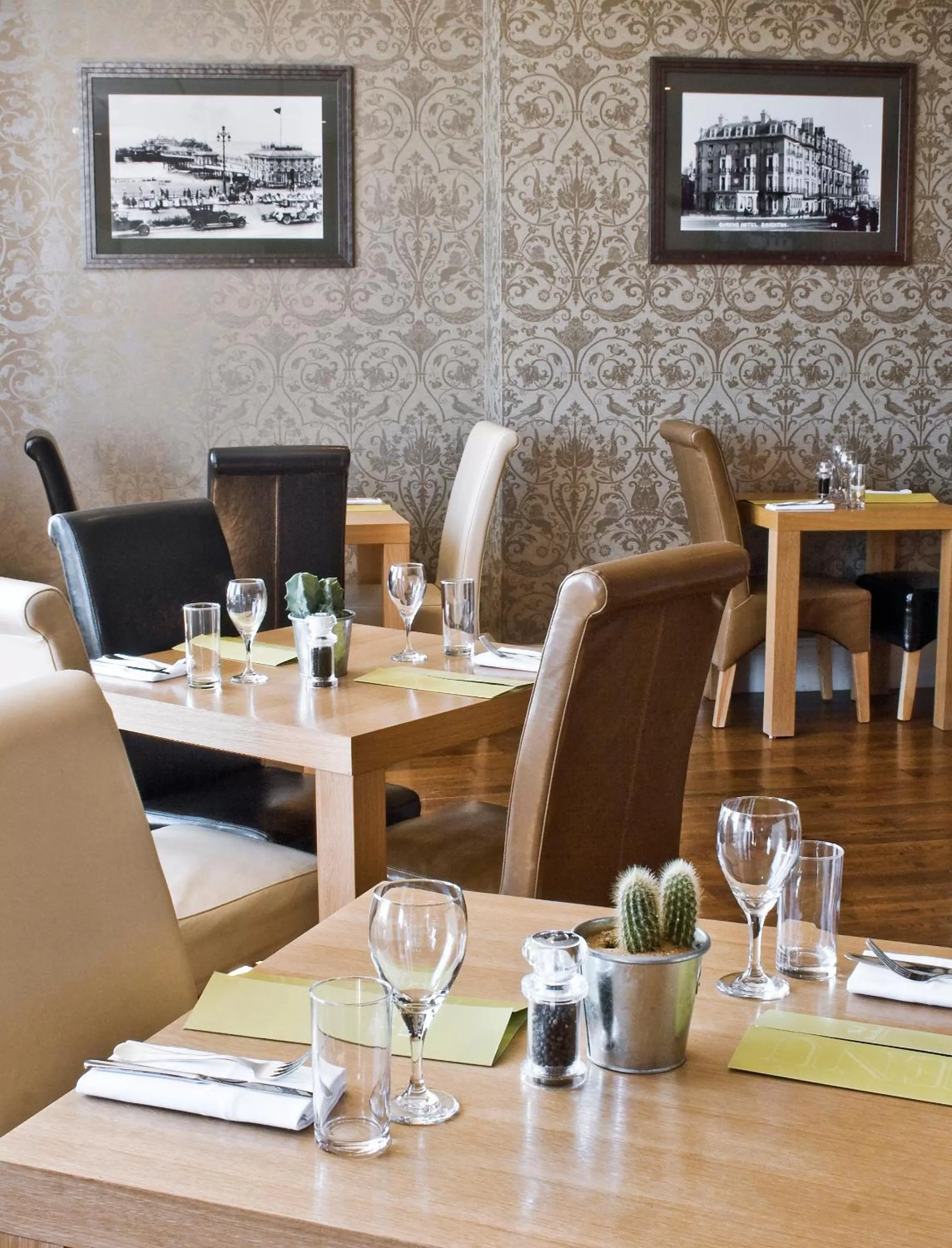 Restaurant/places to eat in Queens Hotel & Spa