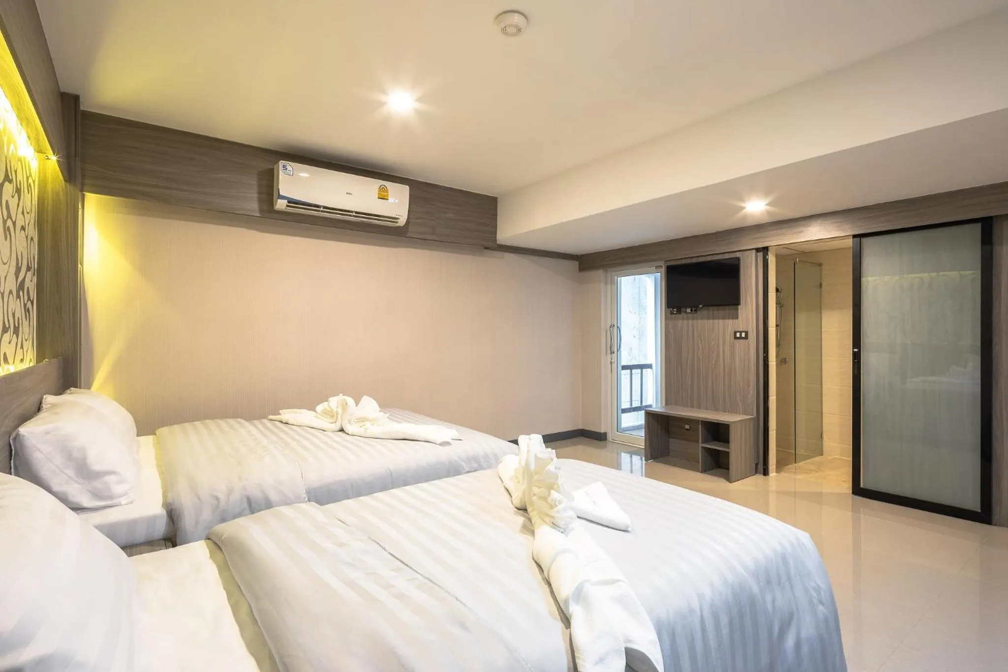 Bed in Sound@sleep Hotel