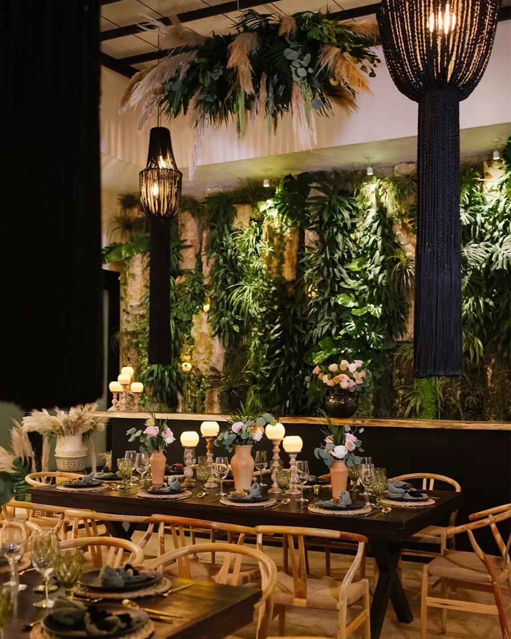 Restaurant/places to eat in Olbil Hotel Boutique