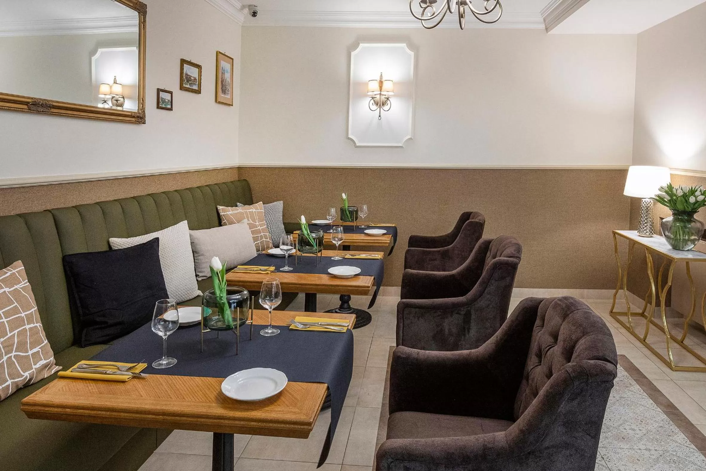 Restaurant/places to eat in Ventus Rosa Boutique Aparthotel