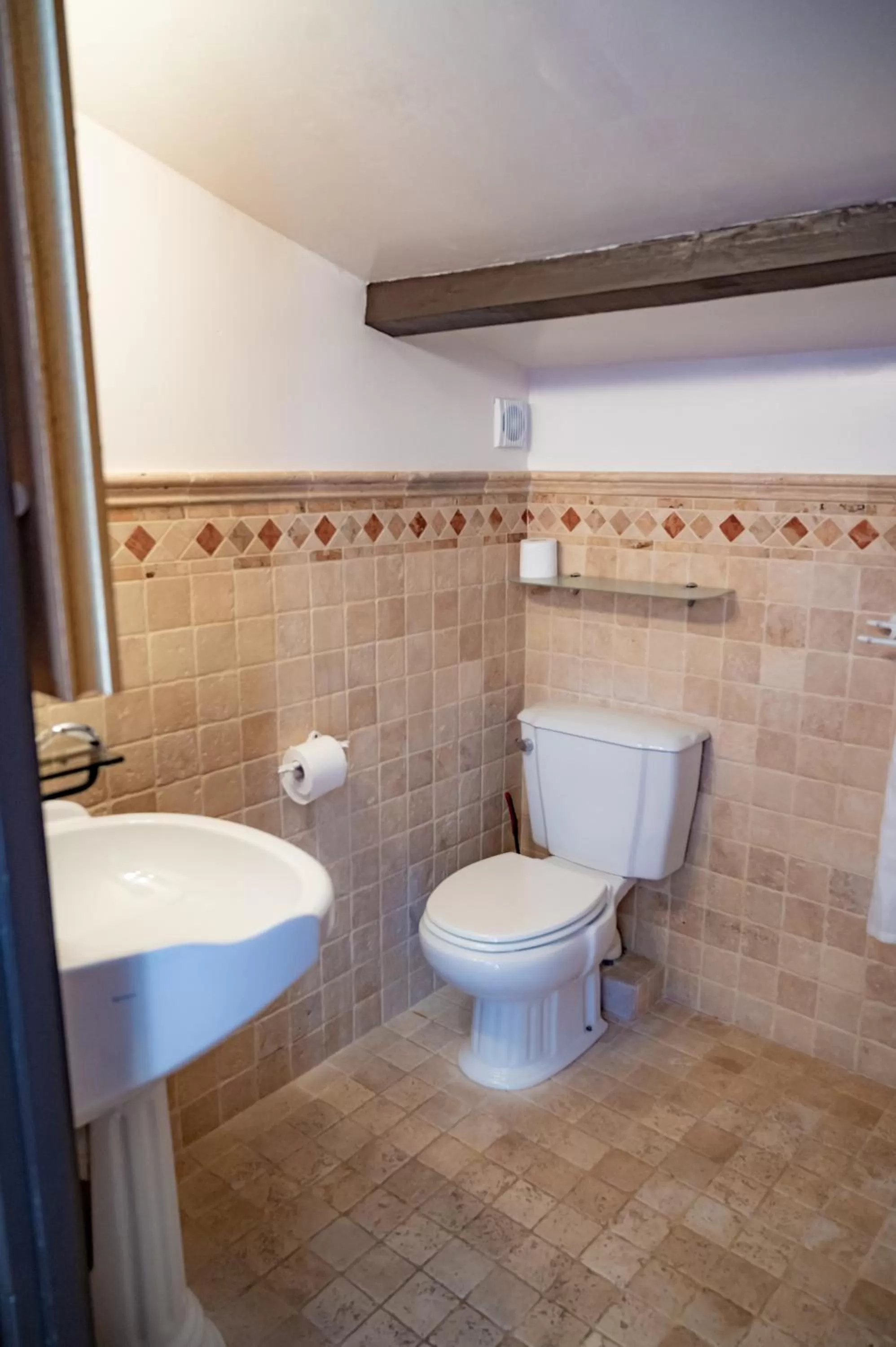 Bathroom in Fleur de Lys