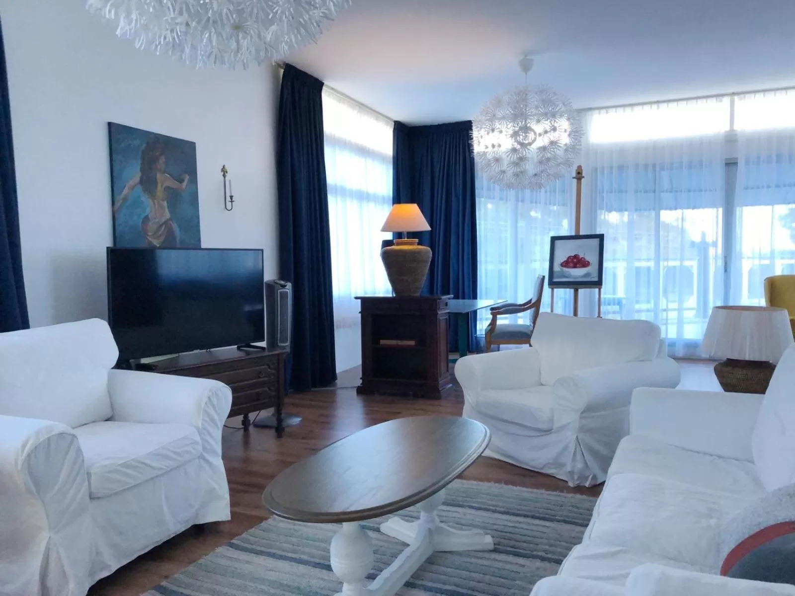 Living room in Holland Lodge Paramaribo