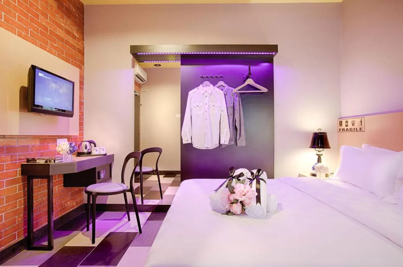 Photo of the whole room, Bed in the youniQ Hotel, Kuala Lumpur International Airport