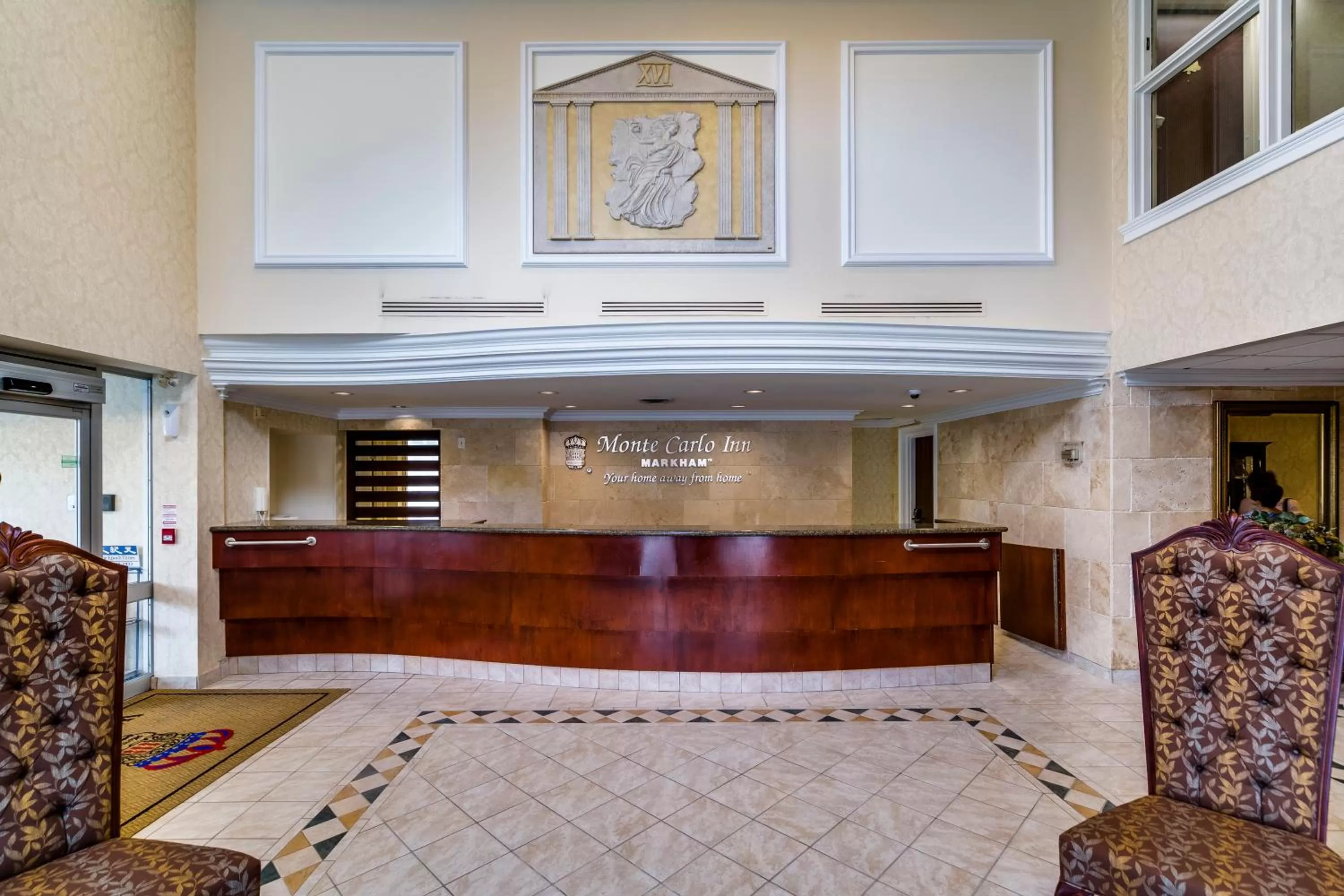 Lobby or reception in Monte Carlo Inn Markham