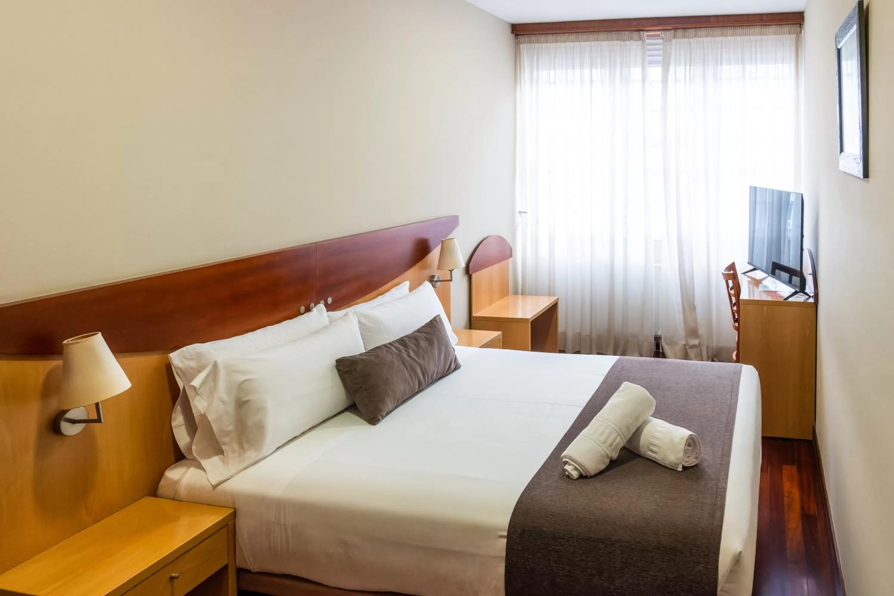 Bedroom, Bed in Real Ferrol